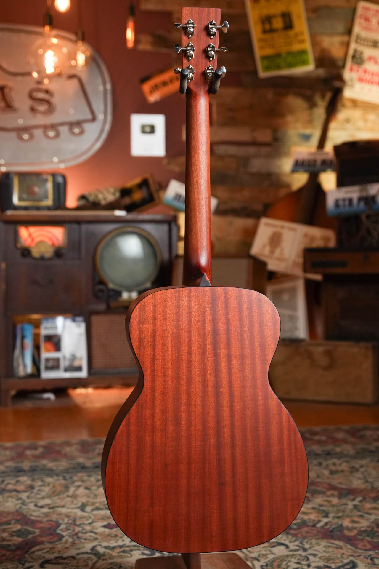 Eastman E1OM-CLA Classic Finish Orchestra Model Acoustic Guitar #5778