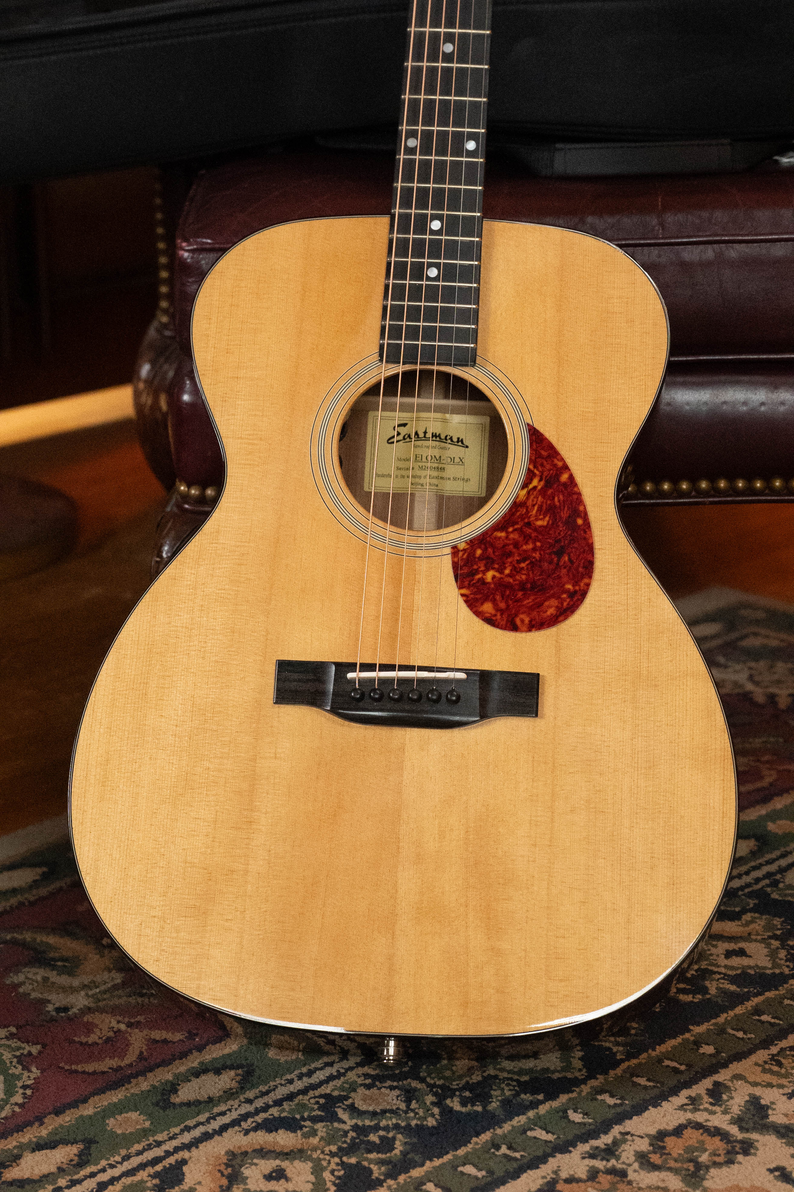 Eastman E1OM-DLX All Solid Sitka/Sapele Guitar w/Fishman Pickup #4848