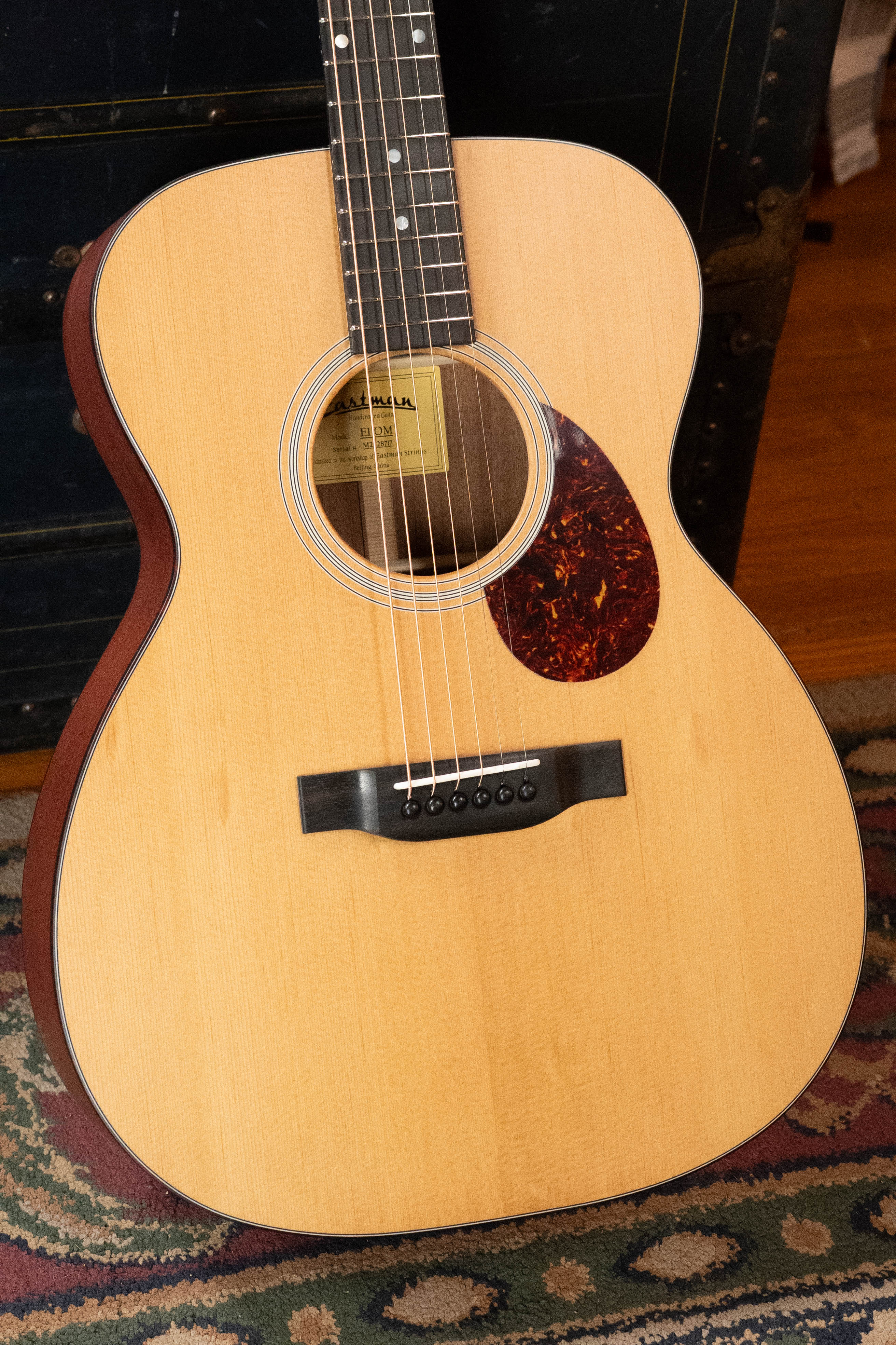 Eastman E1OM All Solid Sitka/Sapele Orchestra Model Acoustic Guitar #8717