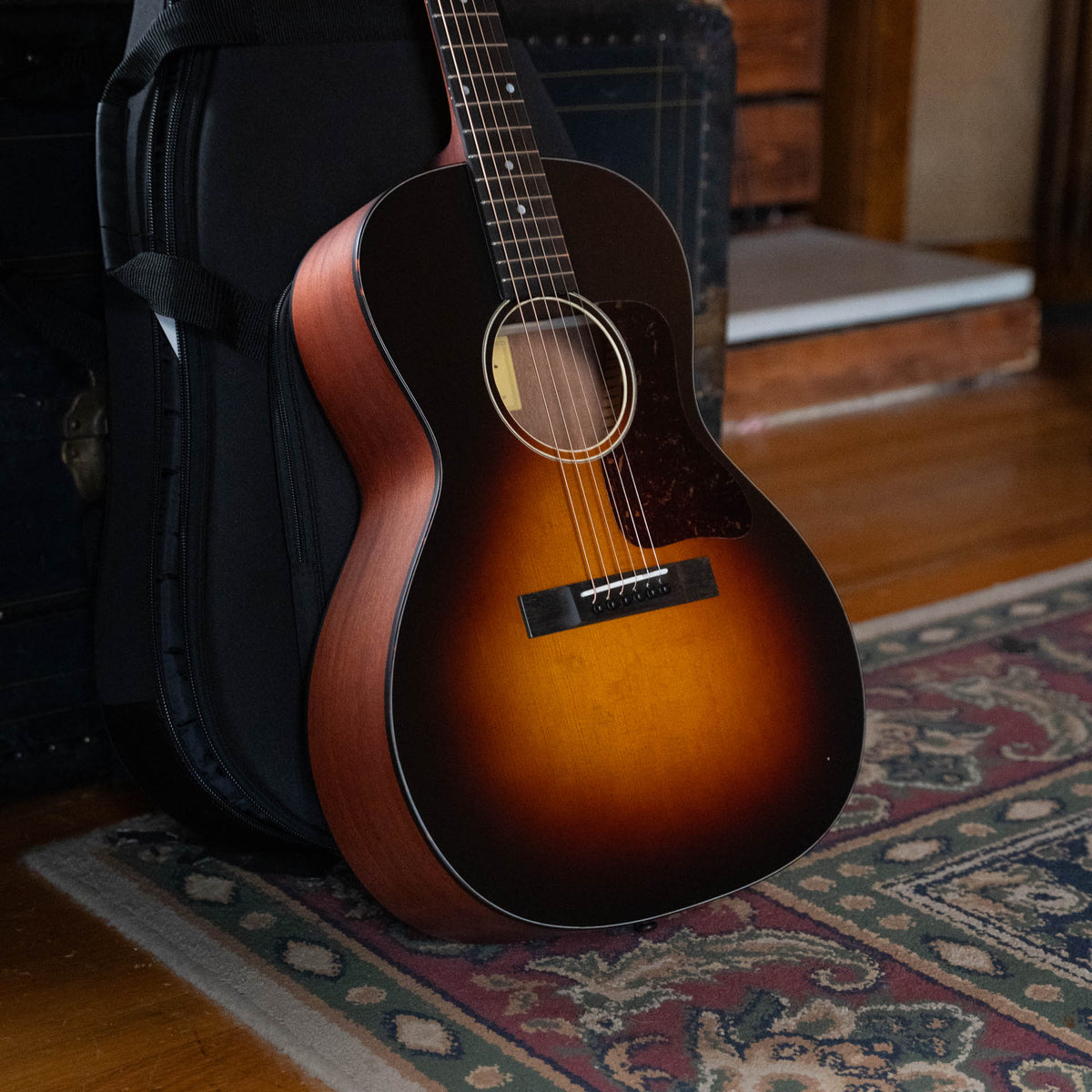Eastman E1OOSS-SB Sunburst OO Slope Shoulder Acoustic Guitar #6929