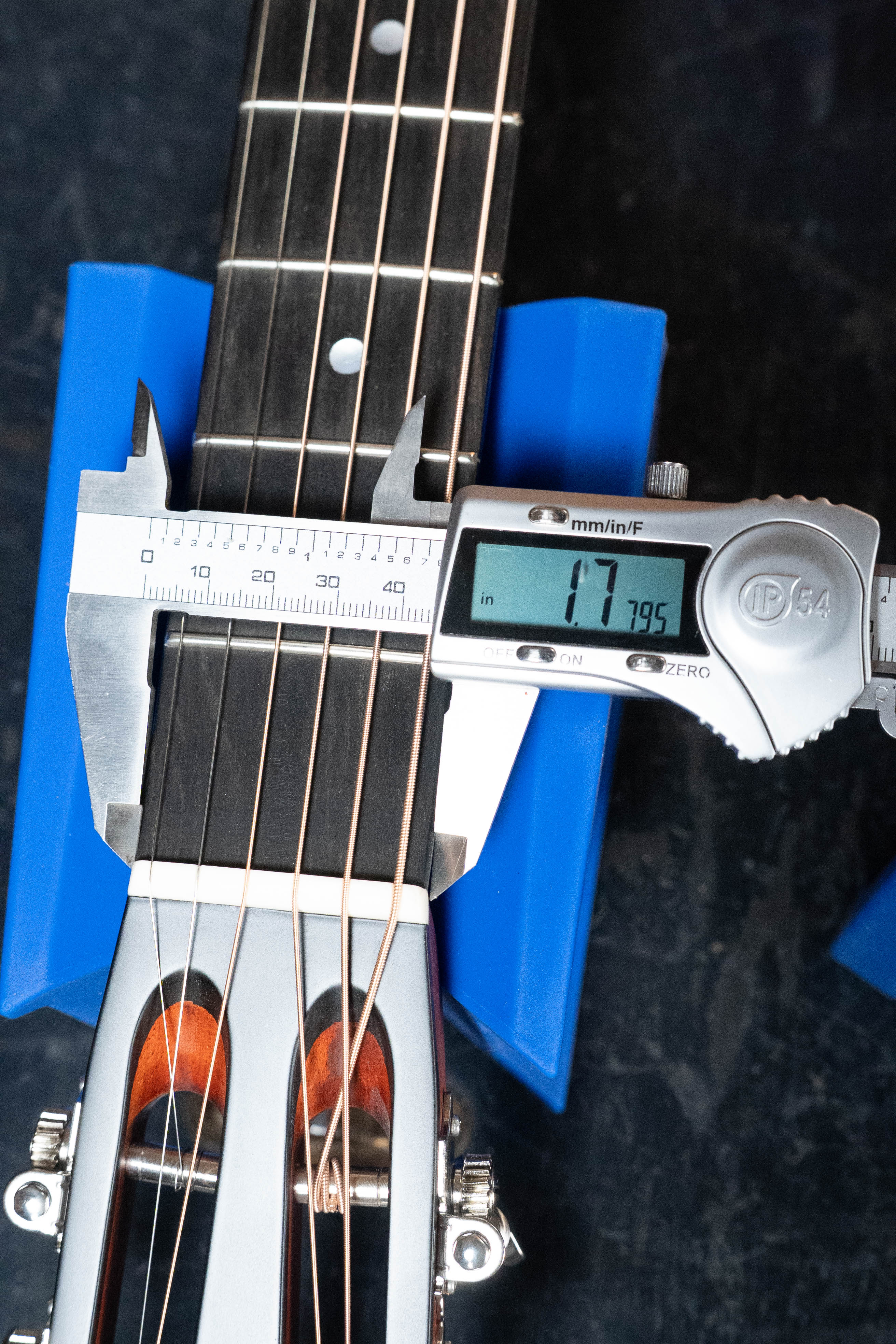 Eastman E1P-CLA Sitka/Sapele Classic Finish Parlor Acoustic Guitar #5735