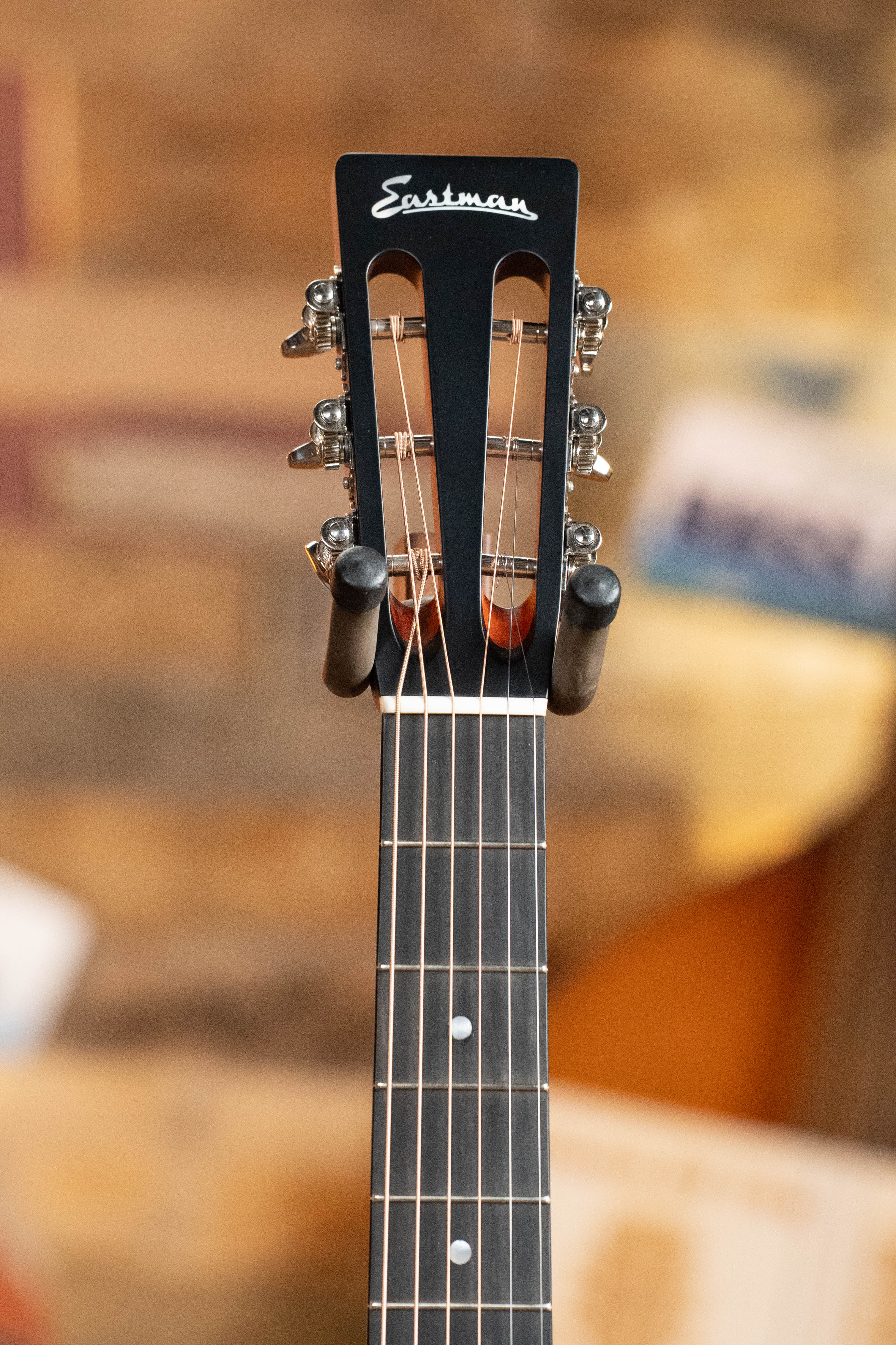 Eastman E1P-CLA Sitka/Sapele Classic Finish Parlor Acoustic Guitar #5735