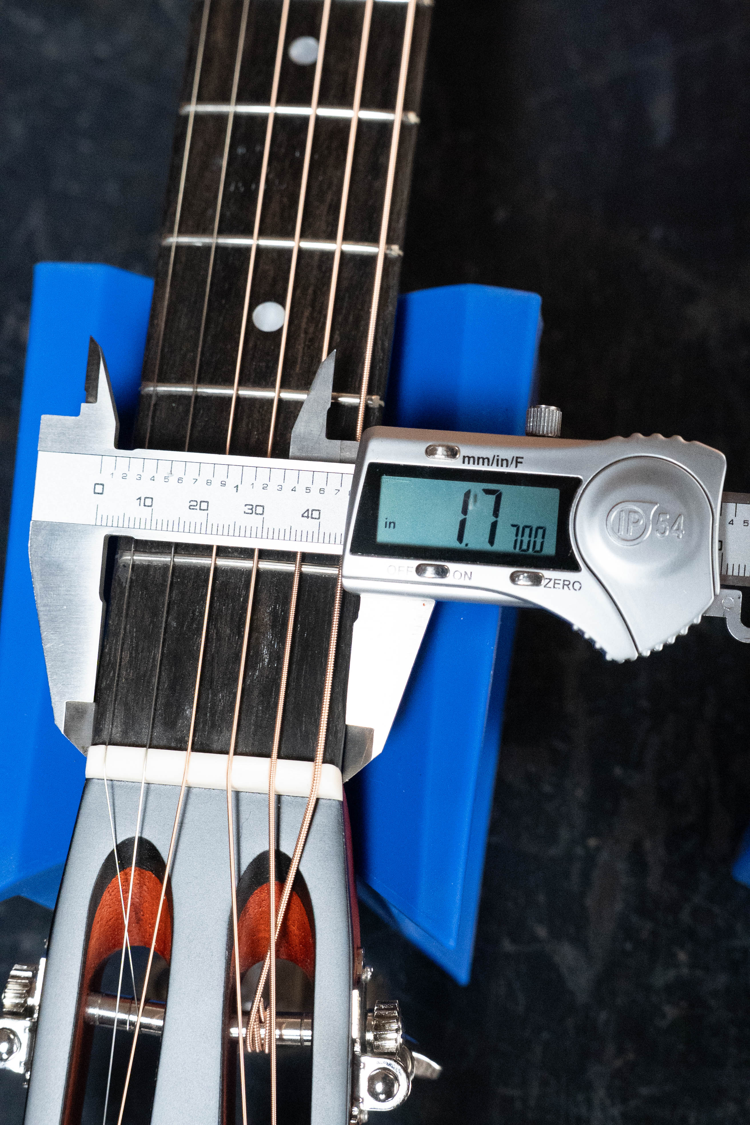 Eastman E1P-CLA Sitka/Sapele Classic Finish Parlor Acoustic Guitar #5737