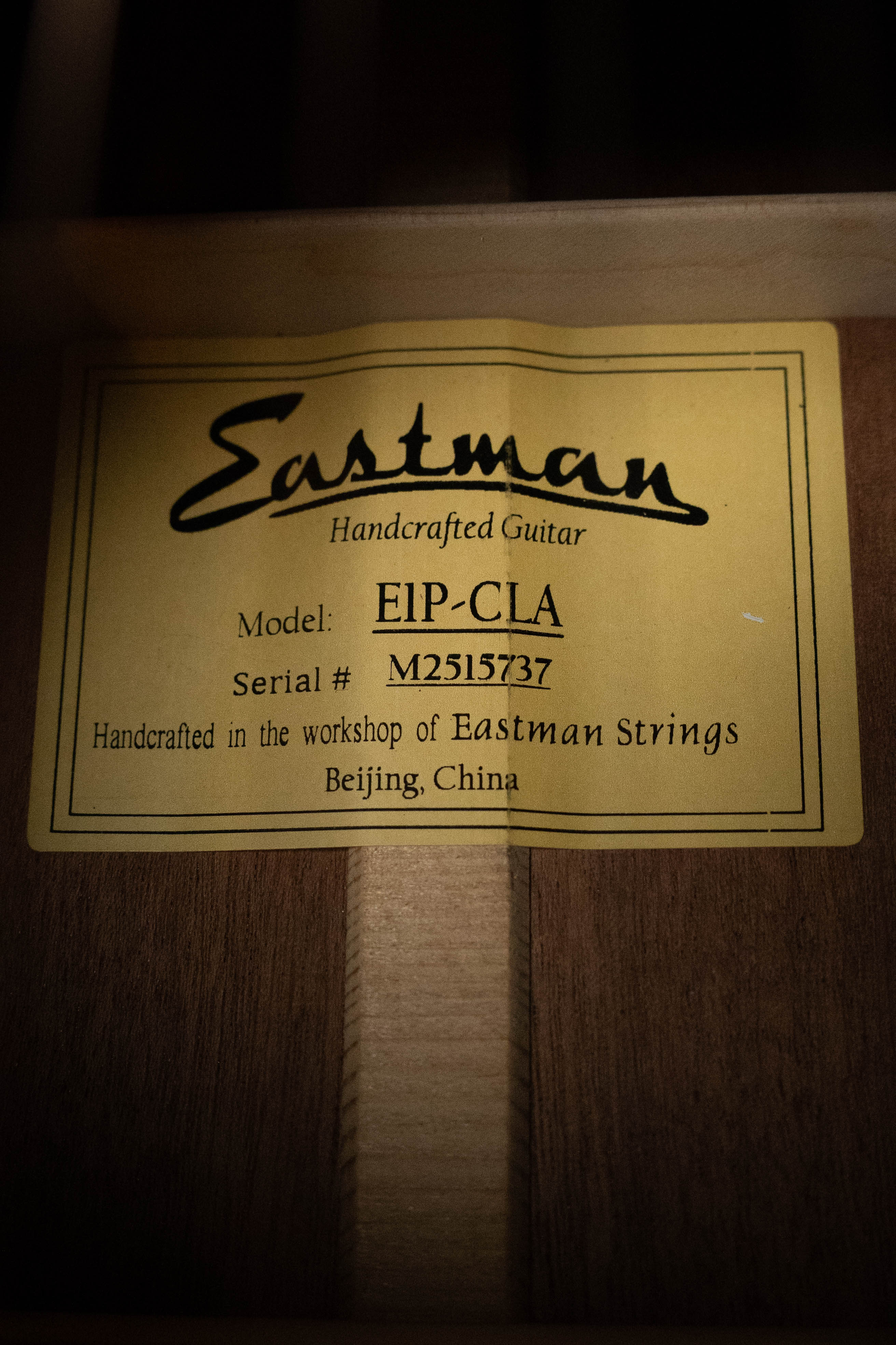 Eastman E1P-CLA Sitka/Sapele Classic Finish Parlor Acoustic Guitar #5737