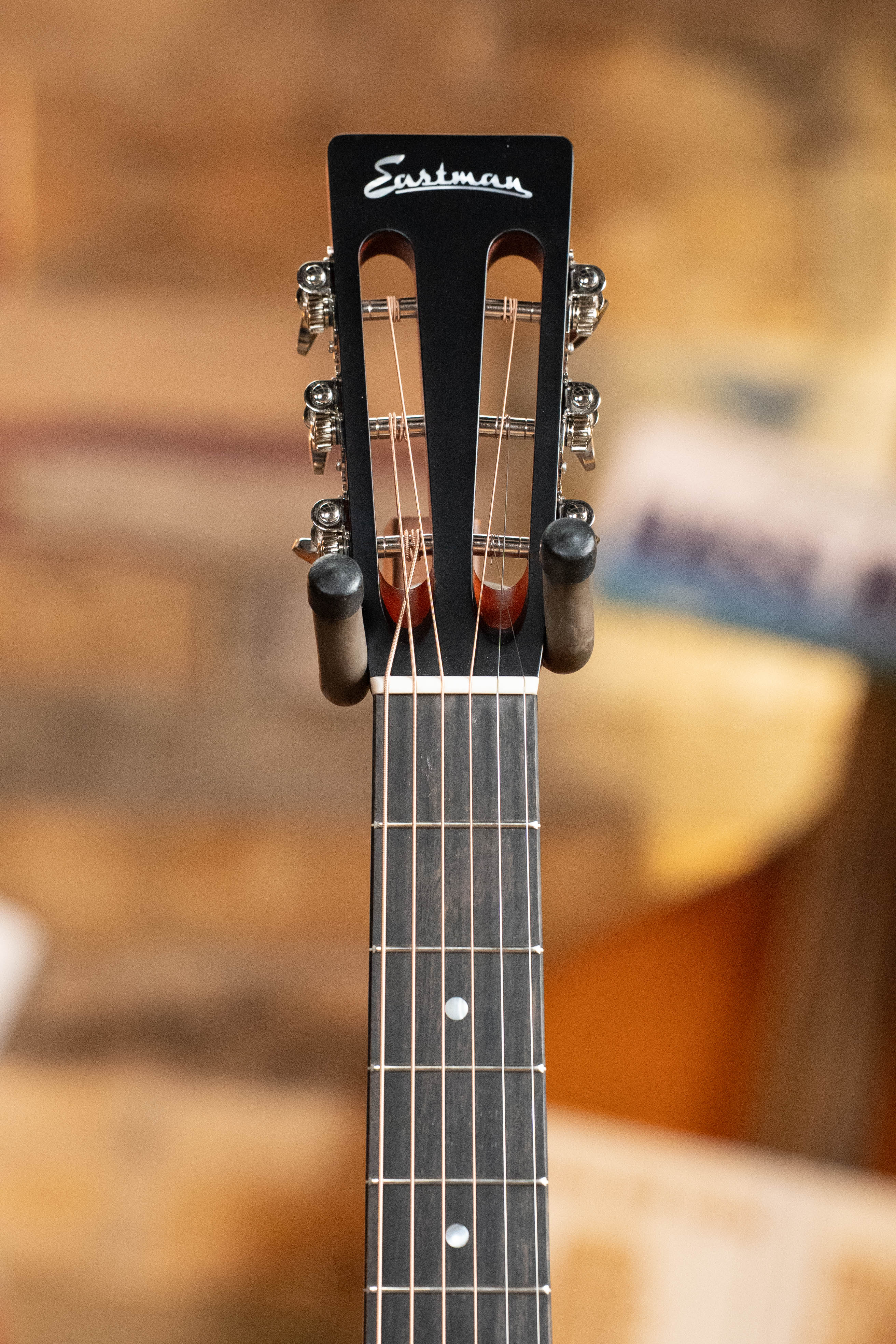 Eastman E1P-CLA Sitka/Sapele Classic Finish Parlor Acoustic Guitar #5737