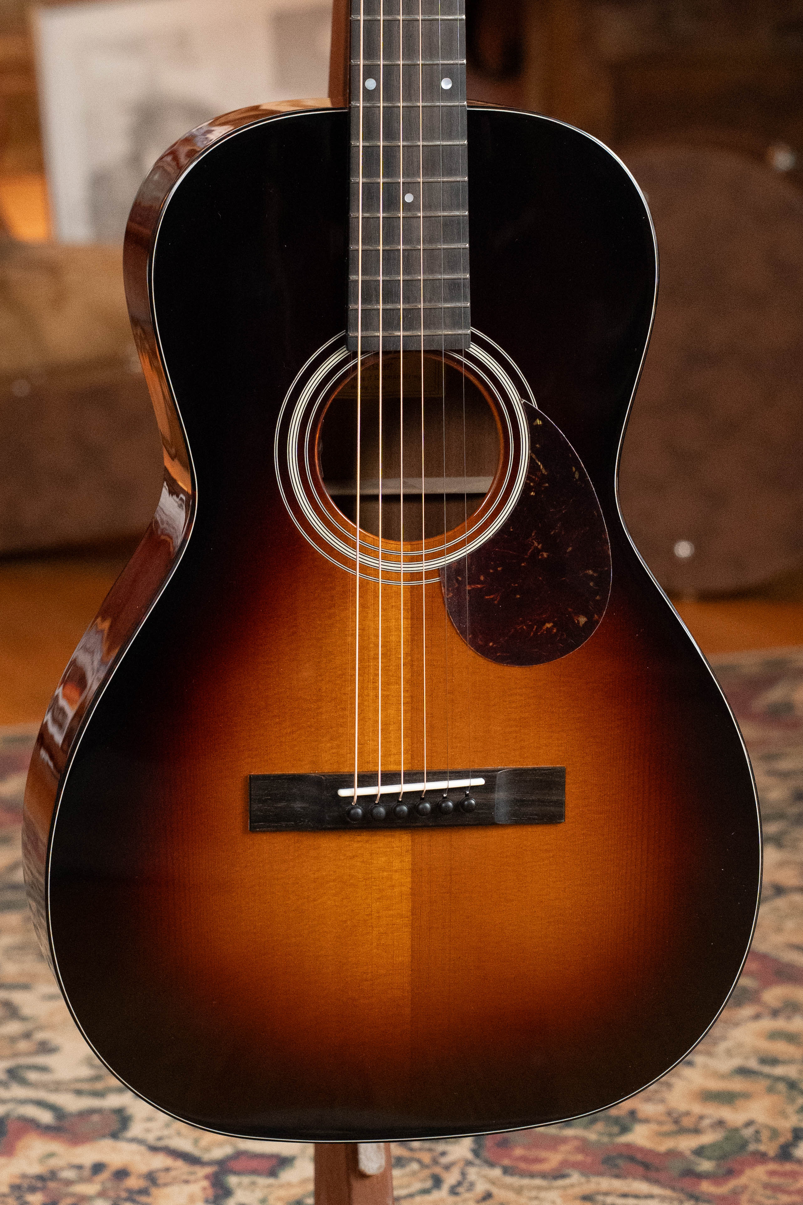 Eastman E1P-DLX-SB Sitka/Sapele Sunburst Parlor Guitar w/Fishman Pickup #9497