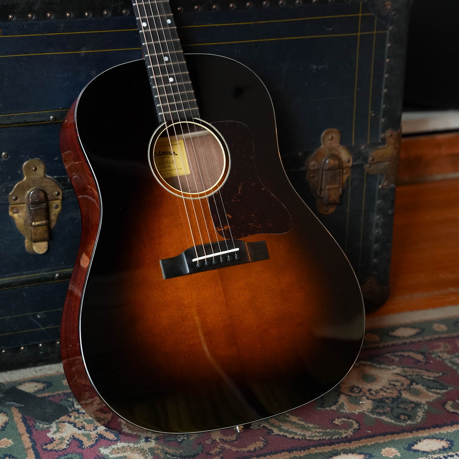 Eastman E1SS-DLX-SB Sitka/Sapele Sunburst Slope Shoulder Dreadnought Guitar w/Fishman Pickup #3740