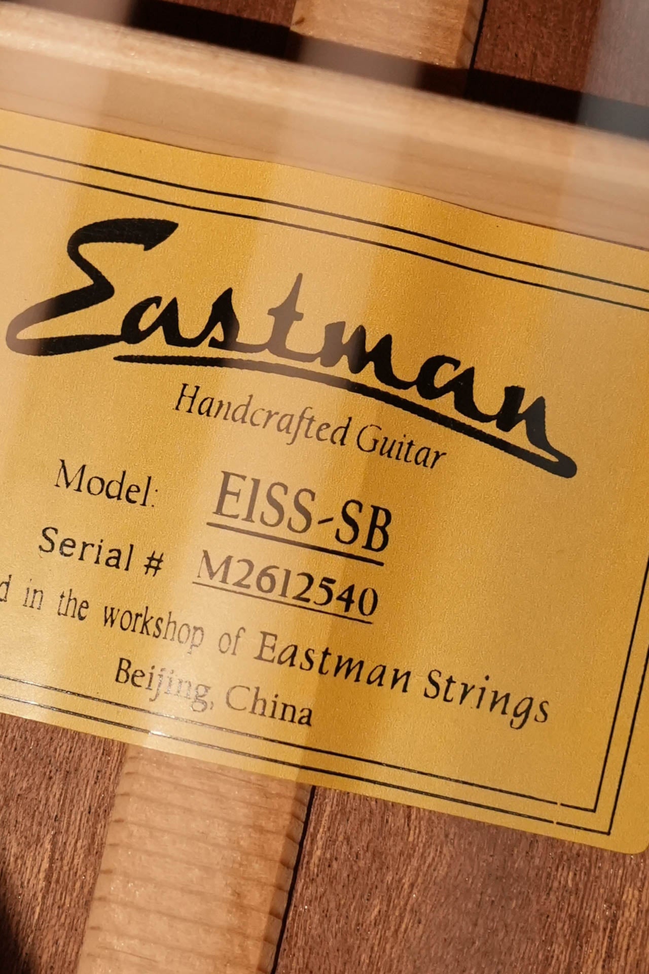 Eastman E1SS-SB Sunburst Slope Shoulder Dreadnought Acoustic Guitar #2540