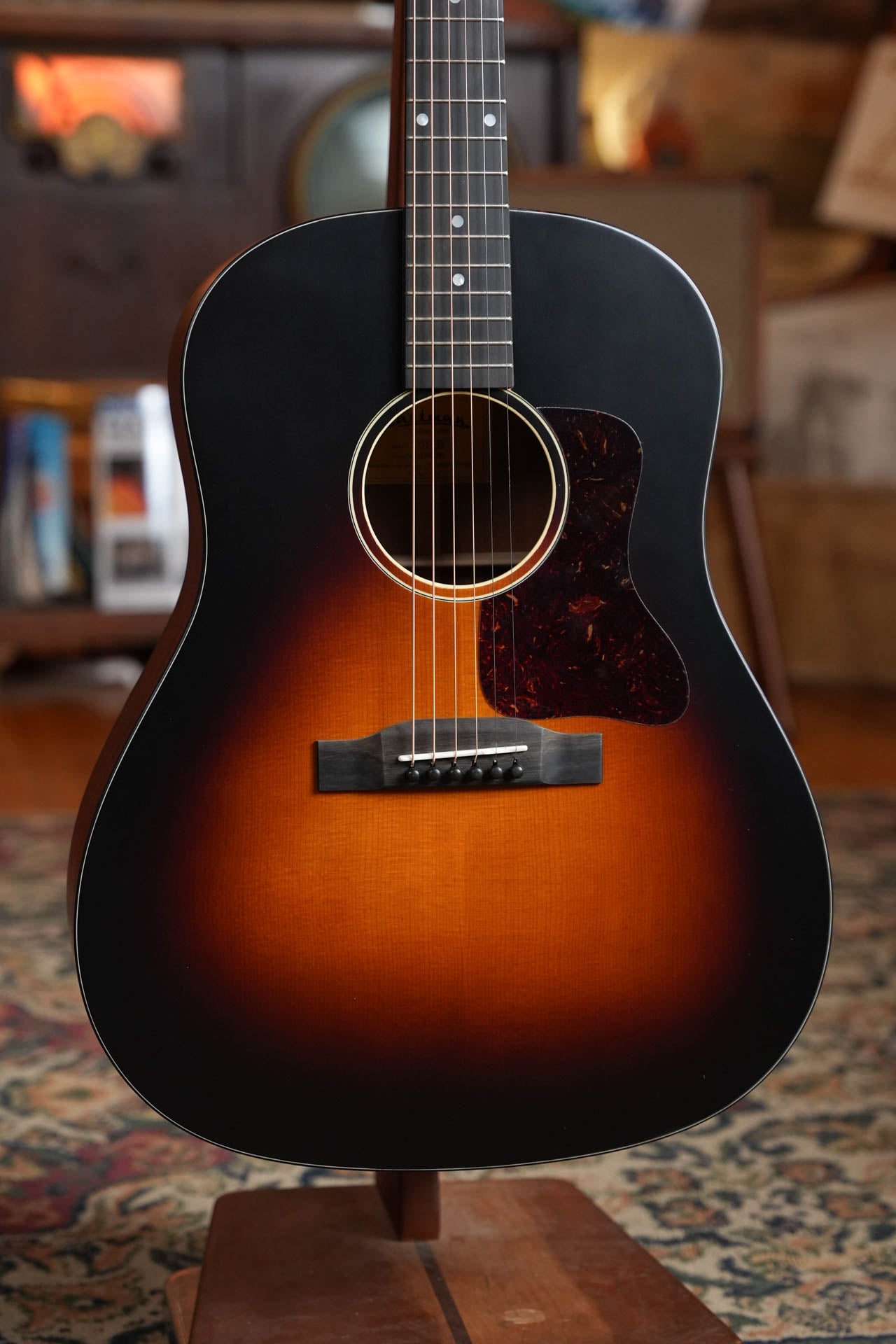 Eastman E1SS-SB Sunburst Slope Shoulder Dreadnought Acoustic Guitar #2540