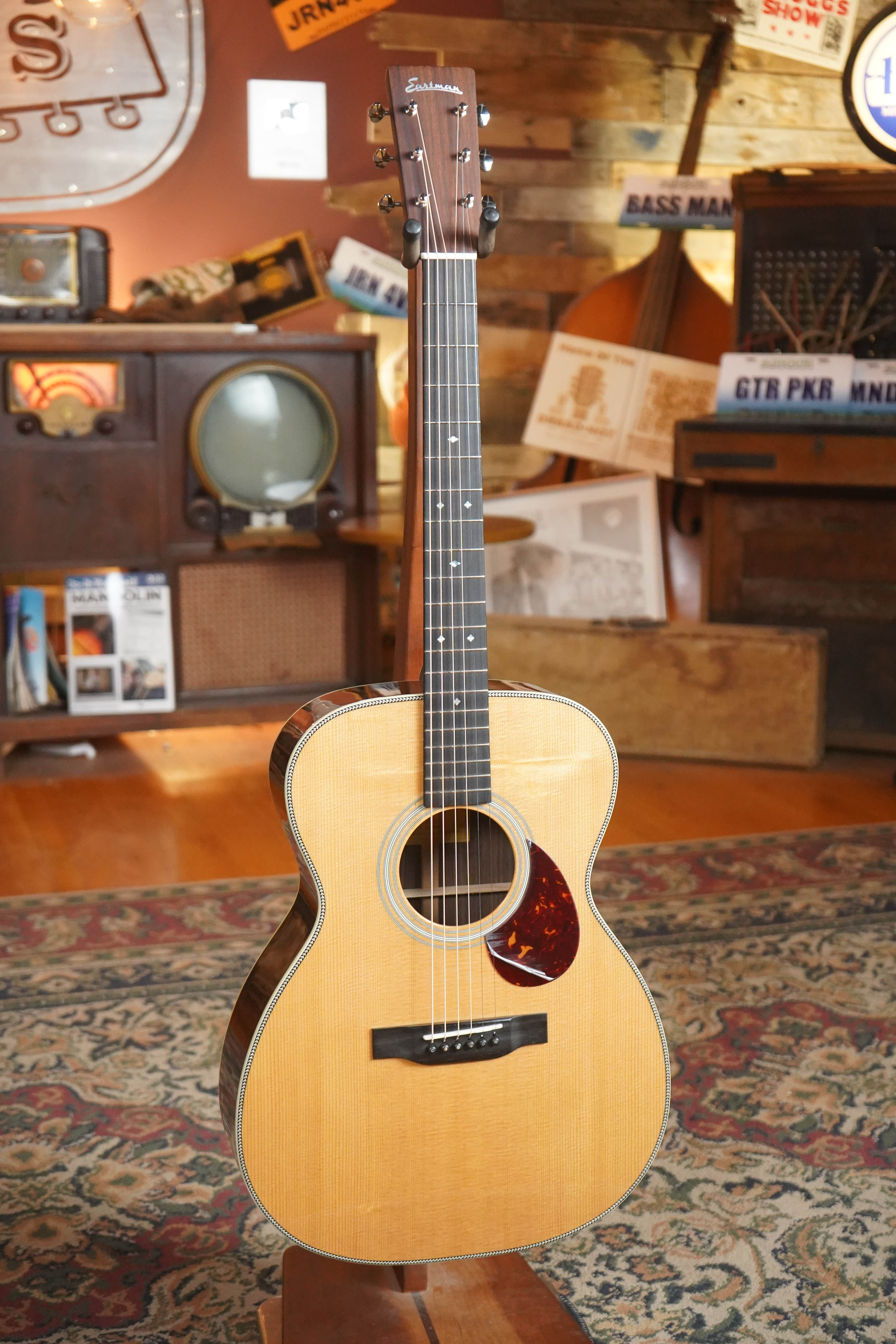 Eastman E20OM-TC Thermo-Cured Adirondack/Rosewood Orchestra Model Acoustic Guitar #9859