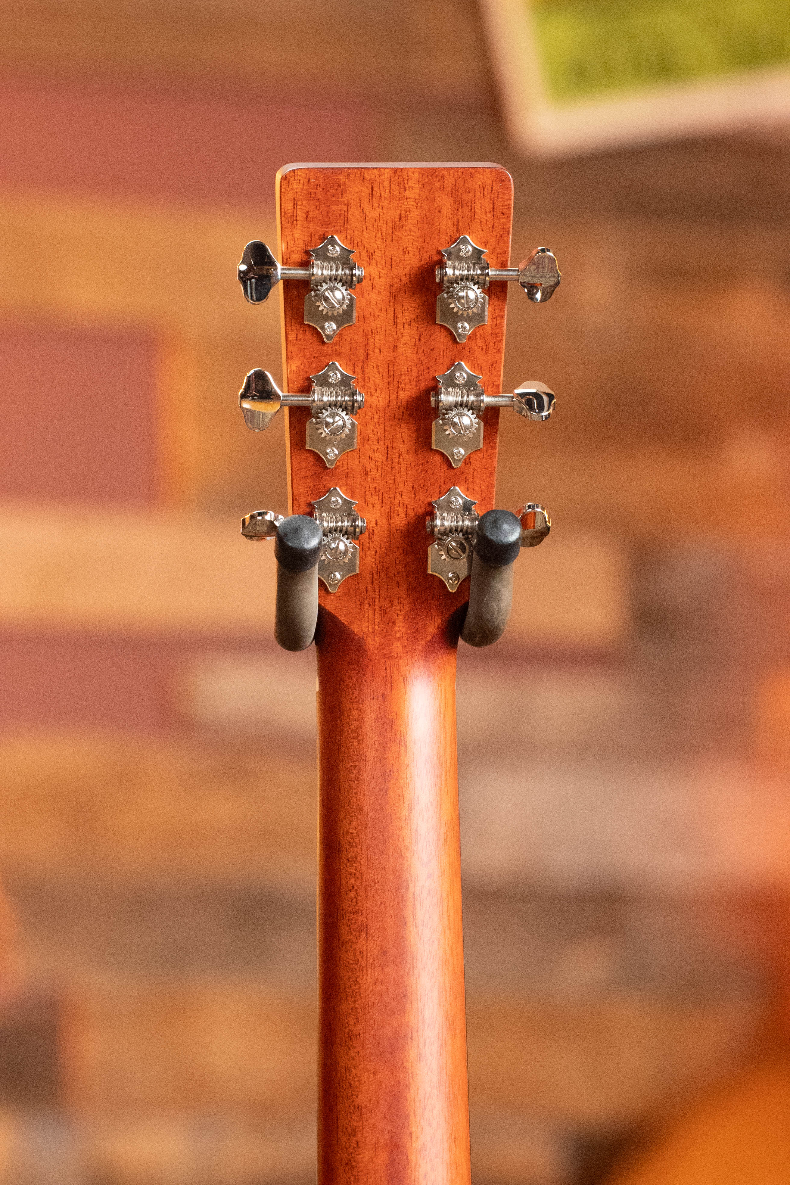 Eastman E2D-DLX-SB Cedar/Sapele Sunburst Dreadnought Guitar w/Fishman Pickup #5780