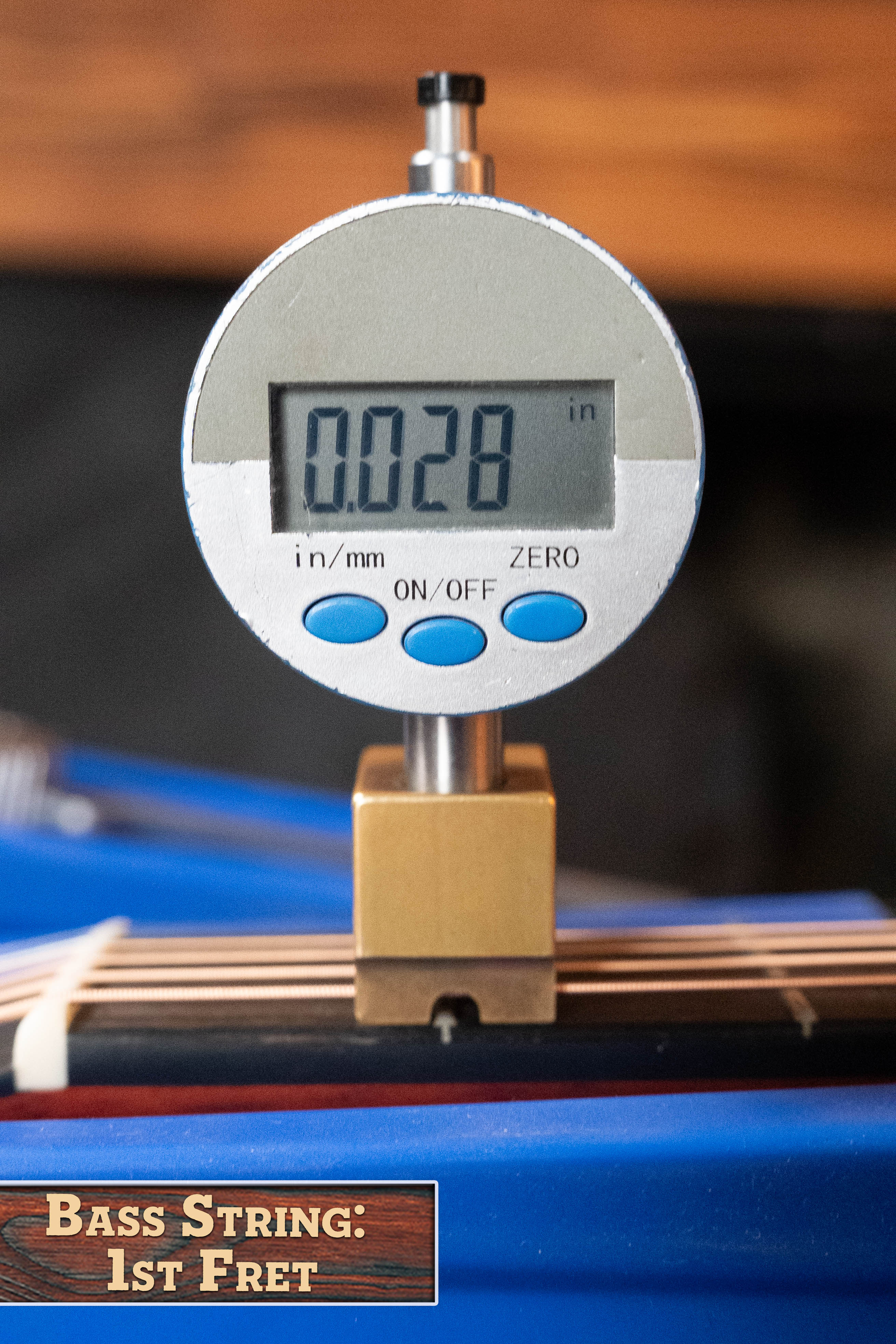 Eastman E2D-DLX-SB Cedar/Sapele Sunburst Dreadnought Guitar w/Fishman Pickup #5780