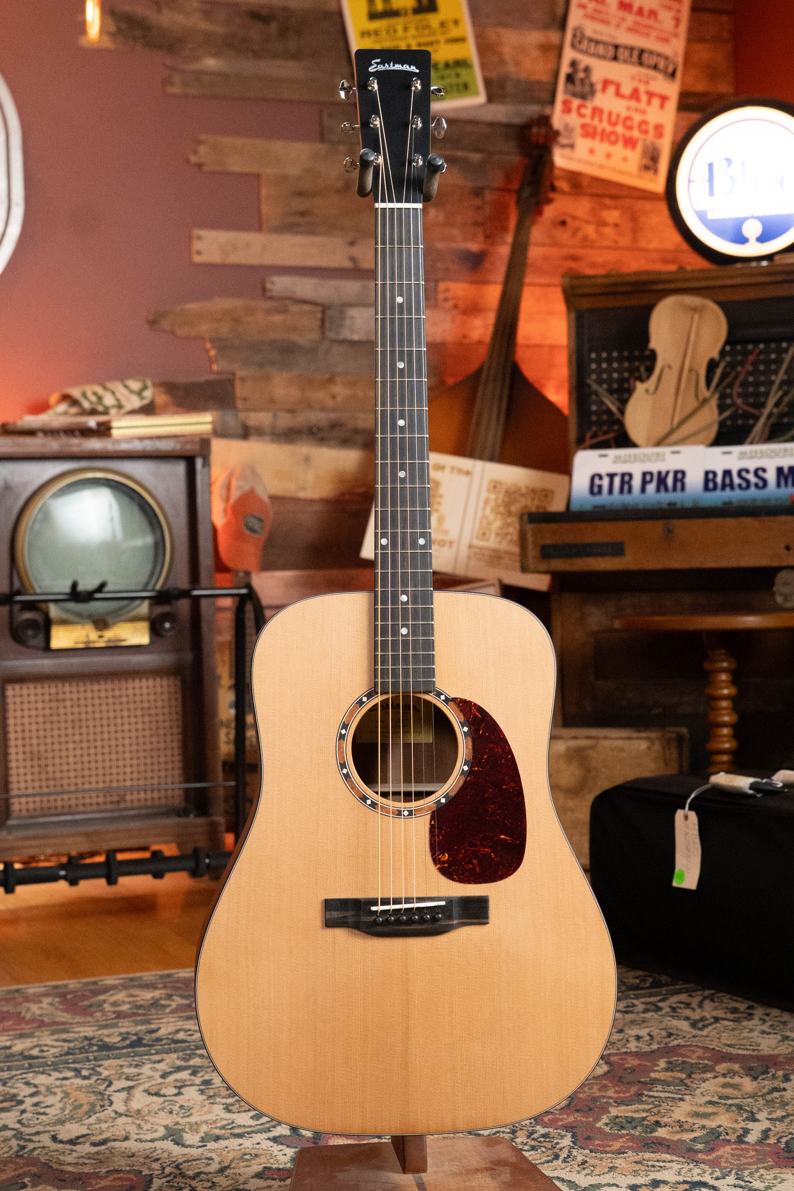 Eastman E2D Cedar/Sapele Dreadnought Acoustic Guitar #6418