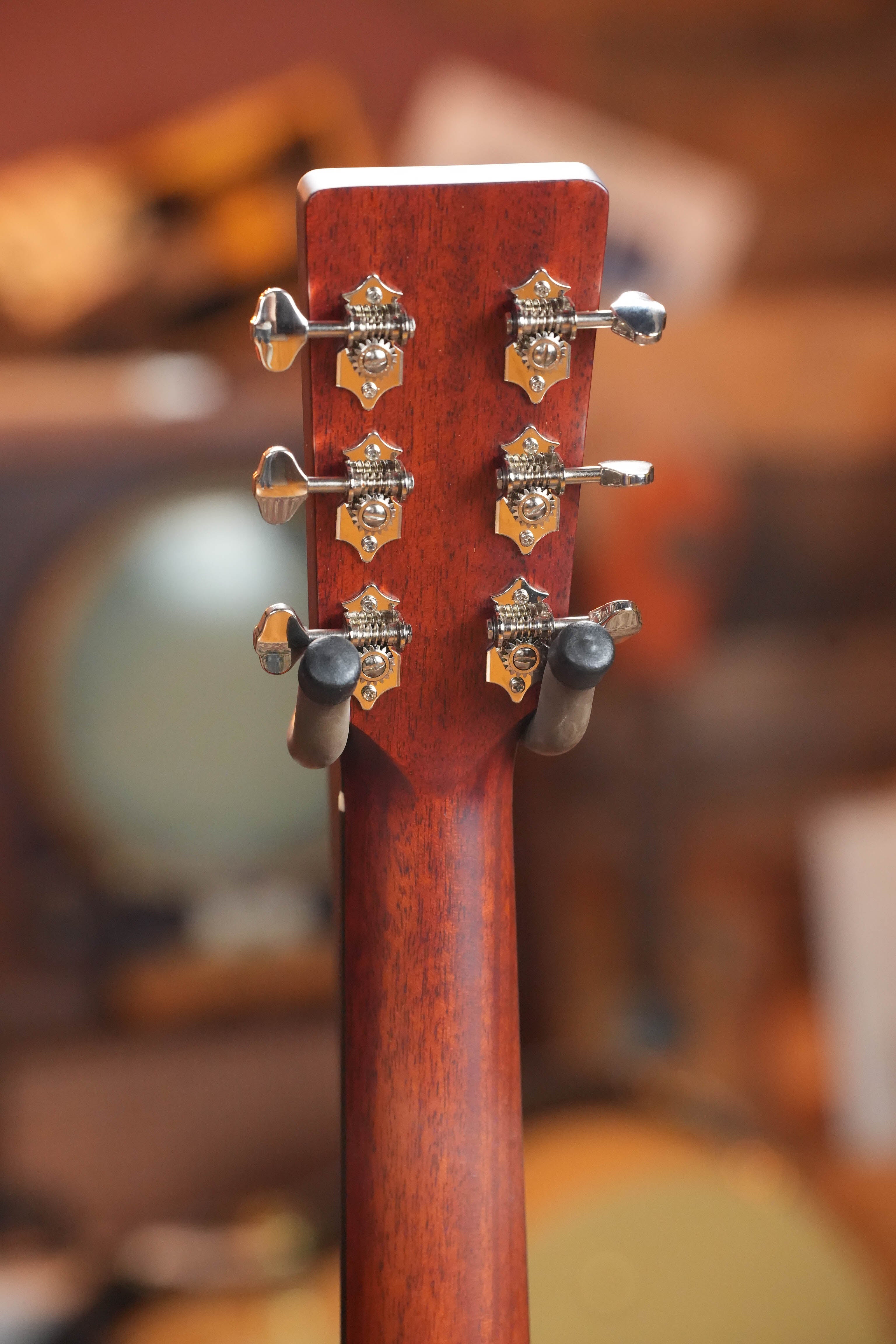 Eastman E2OM-DLX-SB Sunburst Deluxe Orchestra Model Acoustic-Electric Guitar #6236