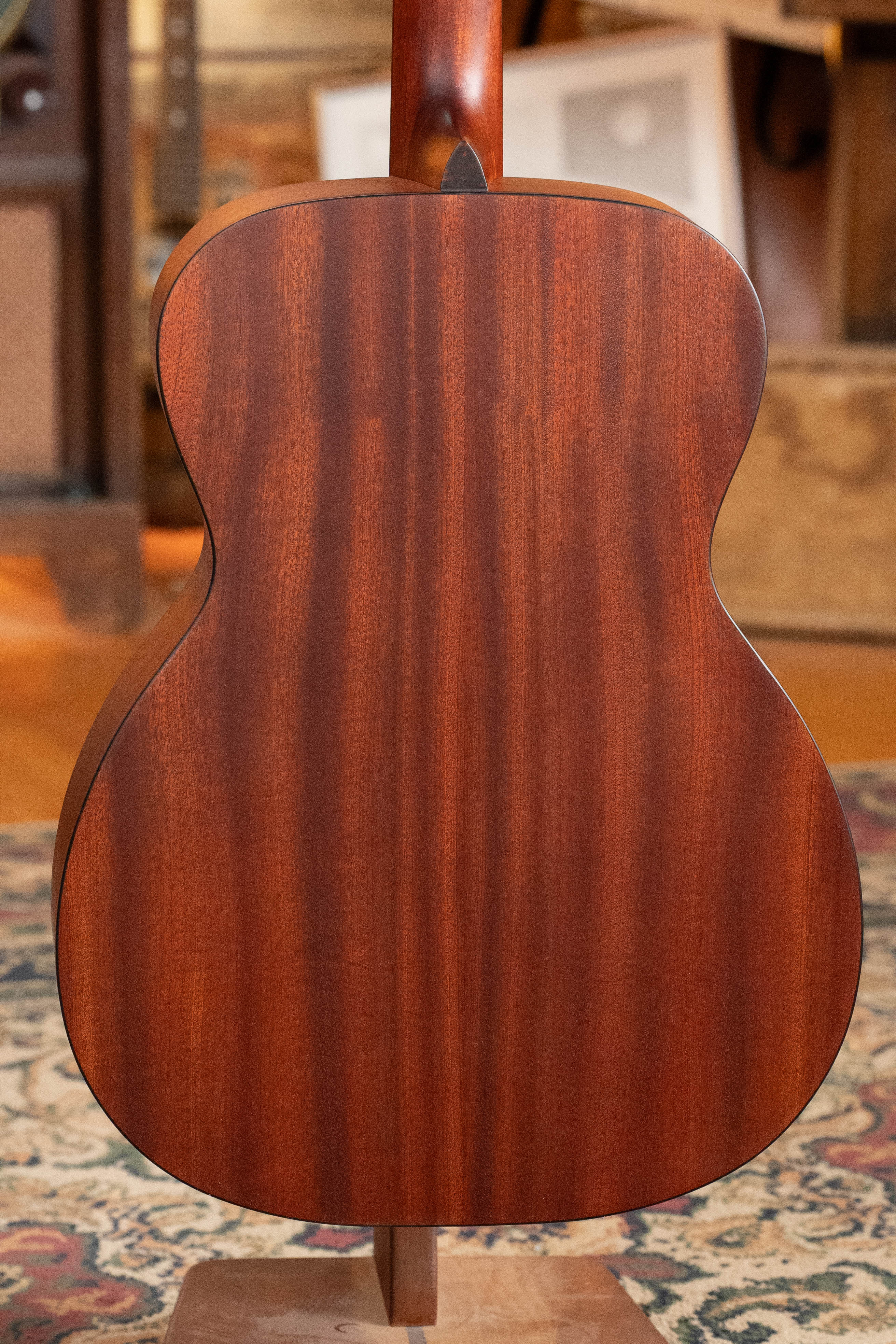 Eastman E2OM Cedar/Sapele Orchestra Model Acoustic Guitar #6694