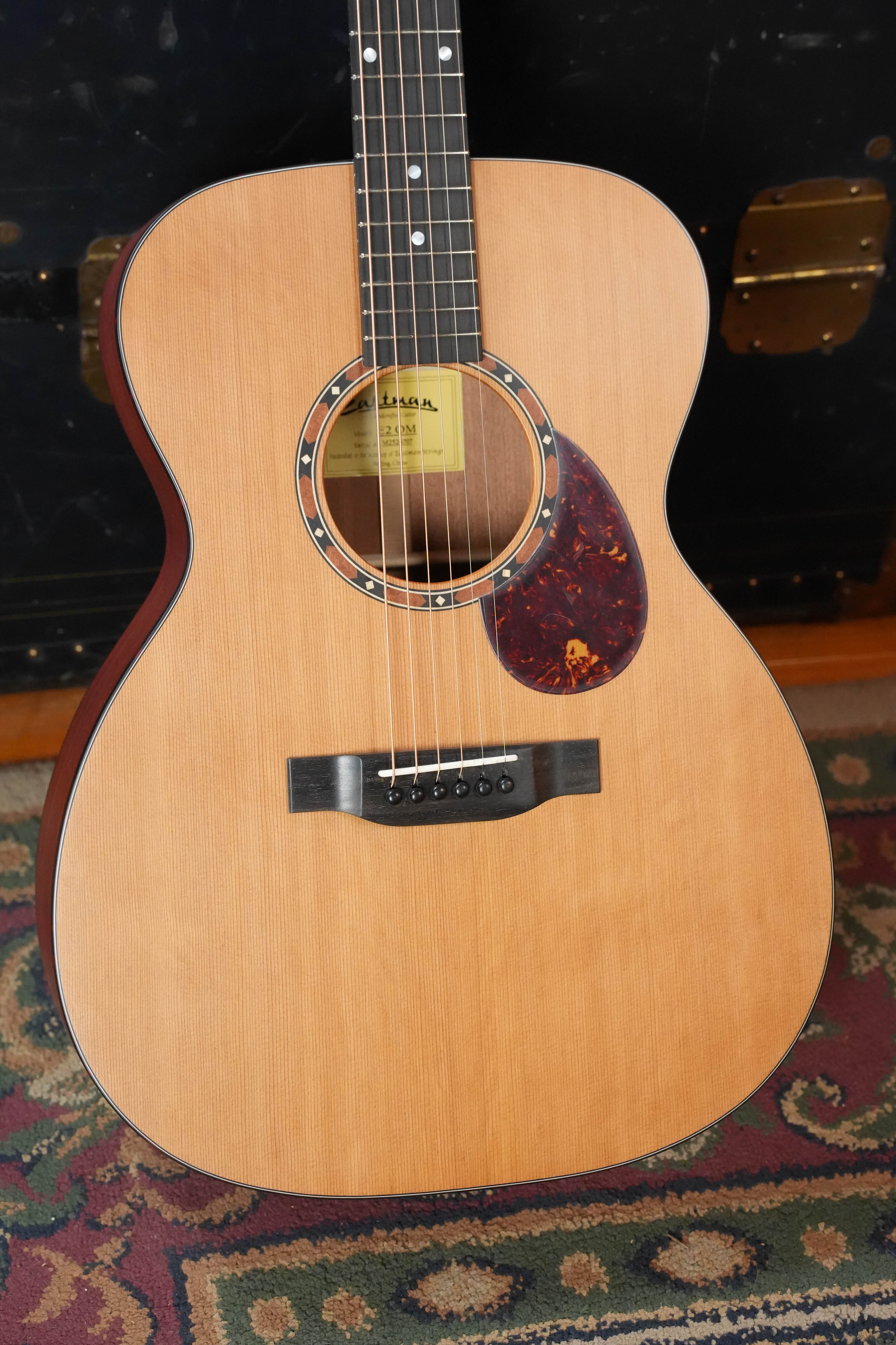 Eastman E2OM Cedar/Sapele Orchestra Model Acoustic Guitar #6707