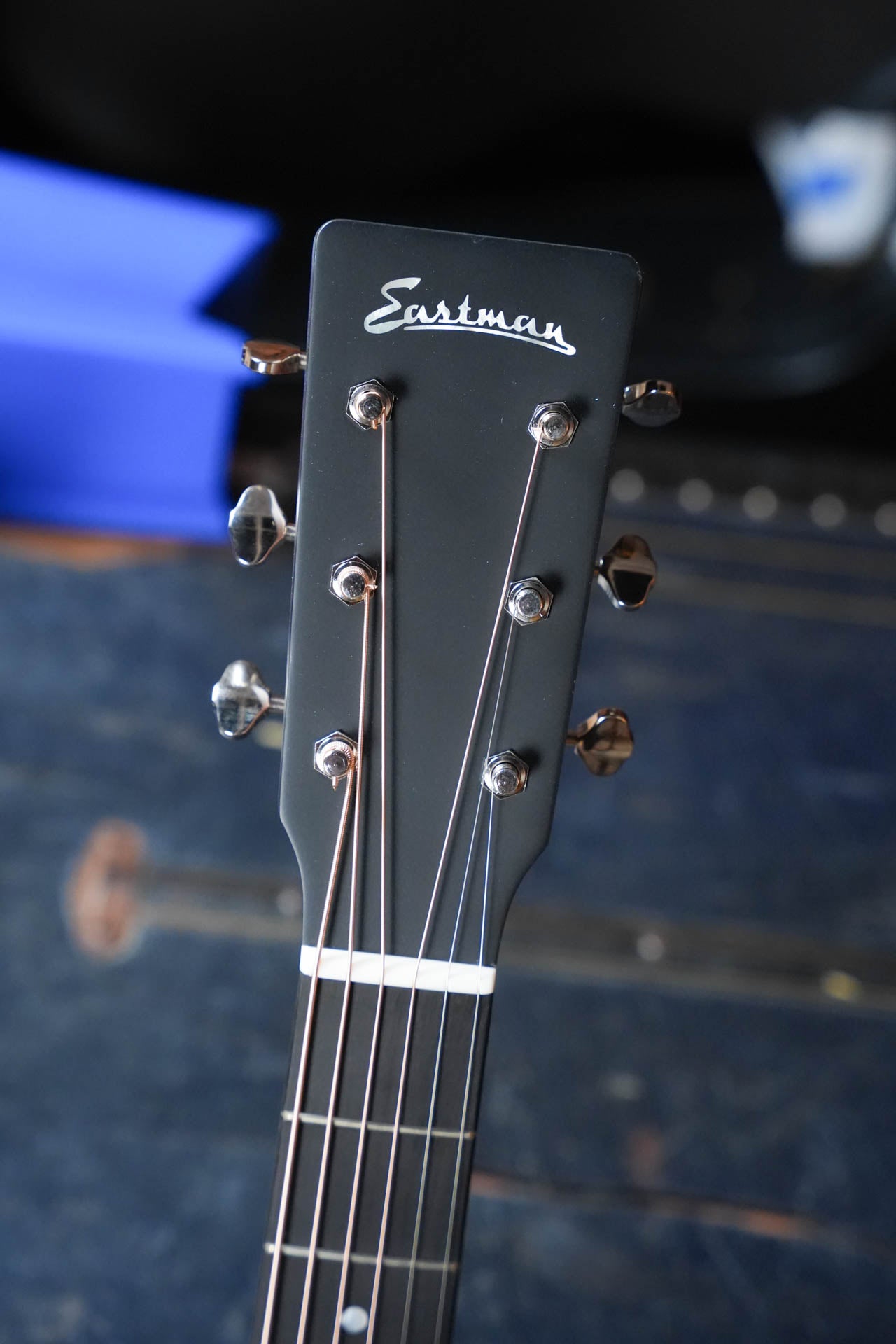 Eastman E3D-DLX Dreadnought Guitar w/Pickup #1722
