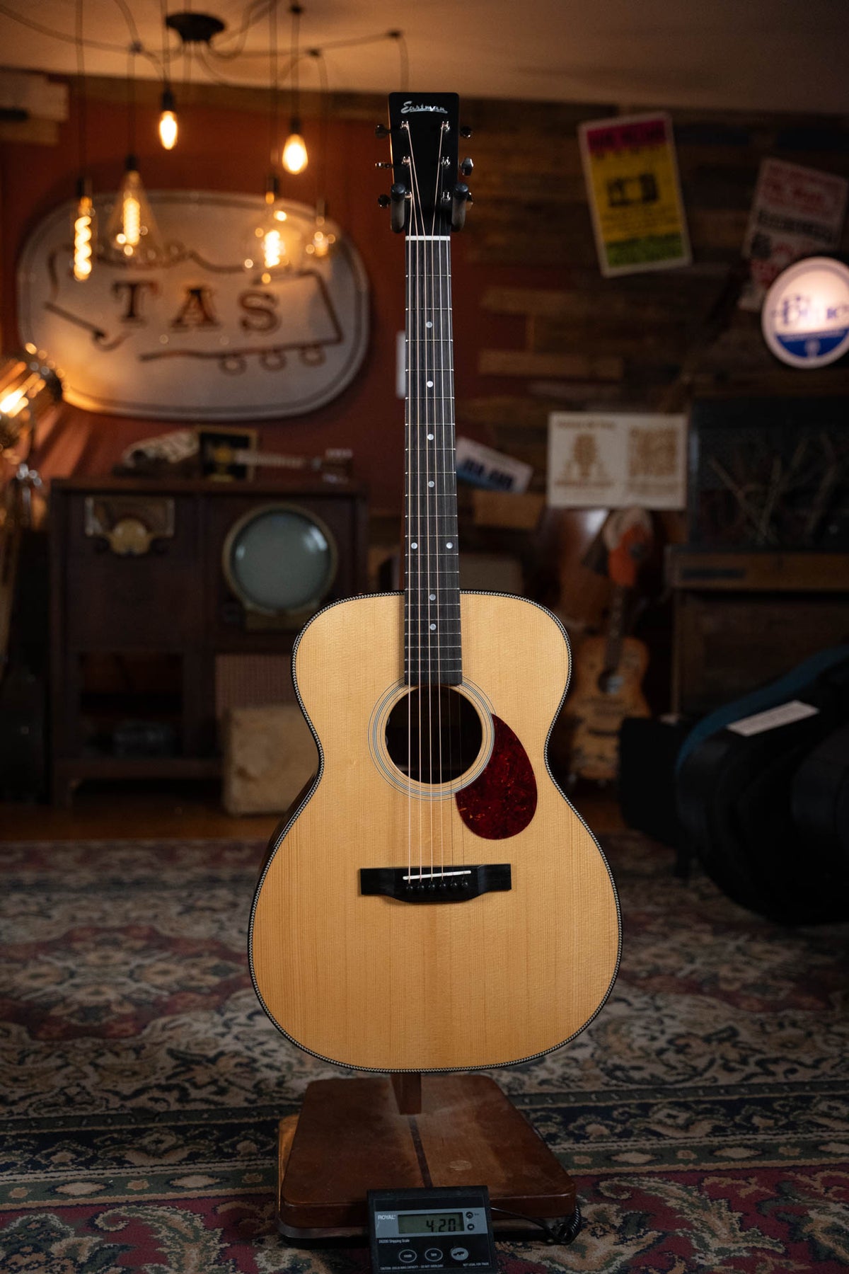 Eastman E3OM-DLX Gloss Thermo-Cured Orchestra Model Acoustic-Electric Guitar #7609