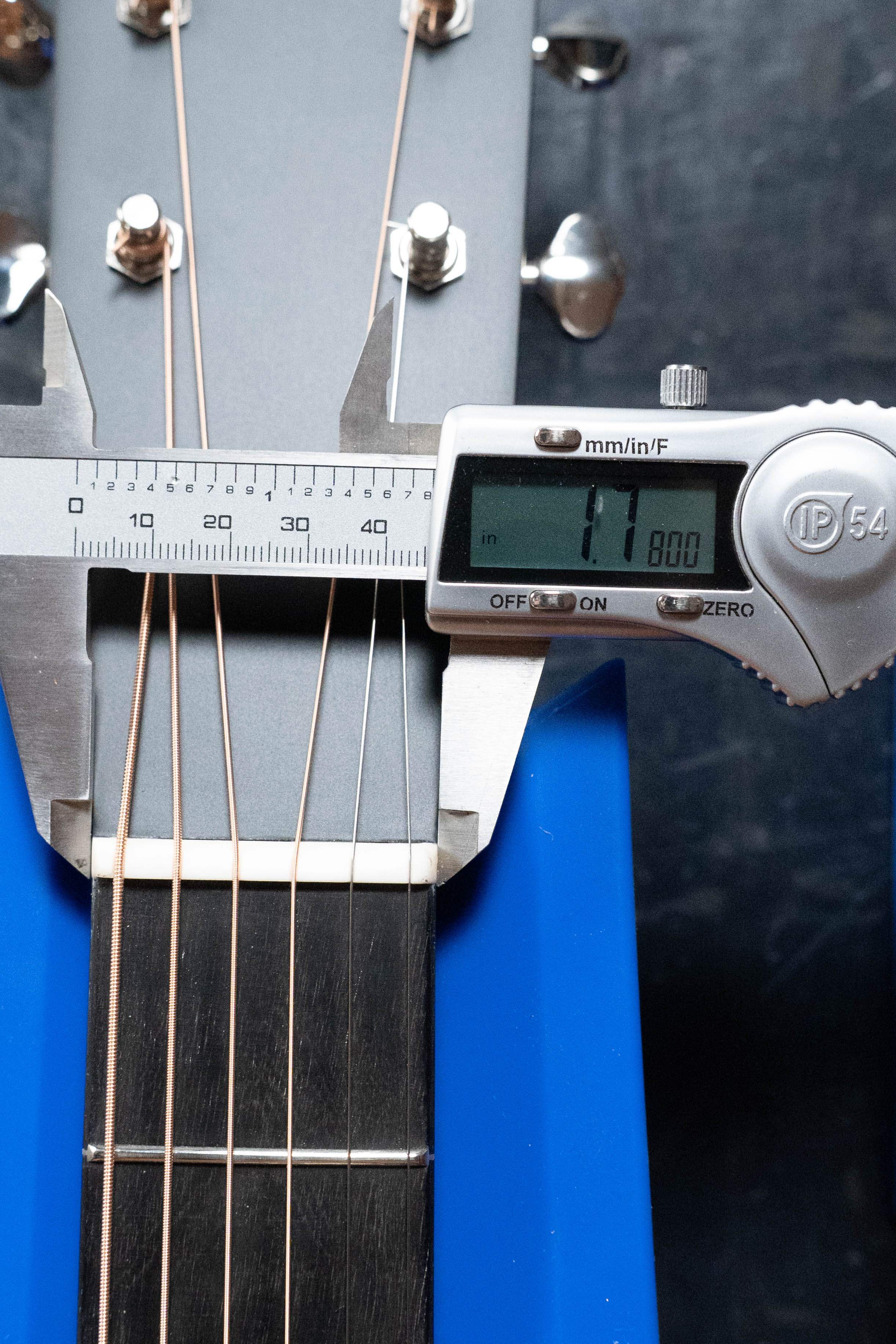 Eastman E3OM-DLX Sitka/Ovangkol Acoustic Guitar w/ Fishman Pickup #5604