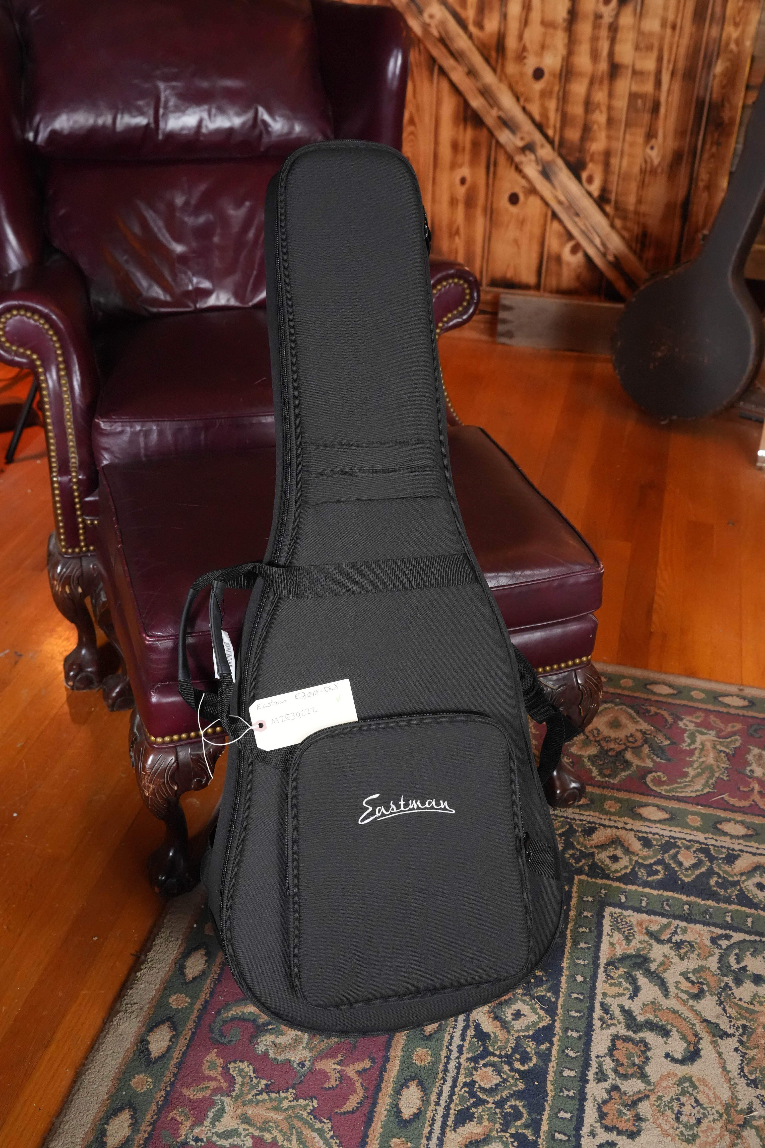 Eastman E3OM-DLX Sitka/Ovangkol Acoustic Guitar w/ Fishman Pickup #9222