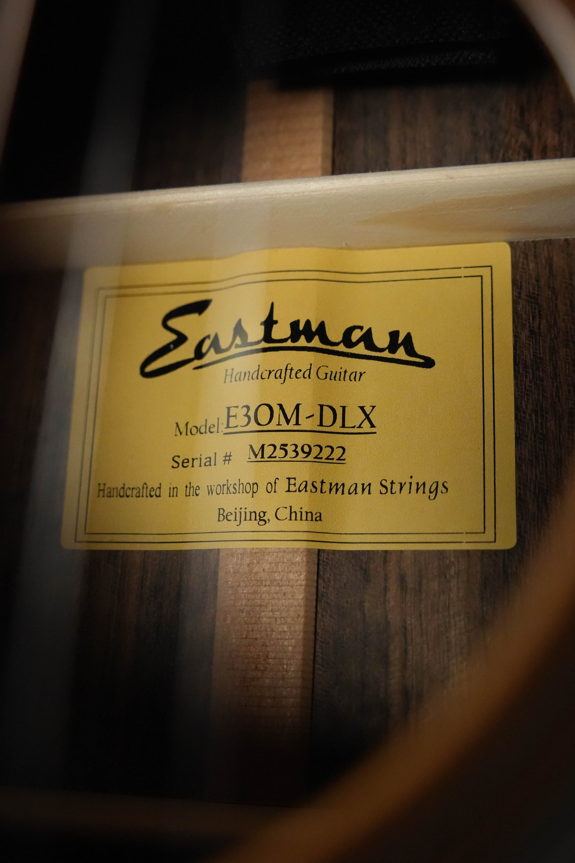 Eastman E3OM-DLX Sitka/Ovangkol Acoustic Guitar w/ Fishman Pickup #9222