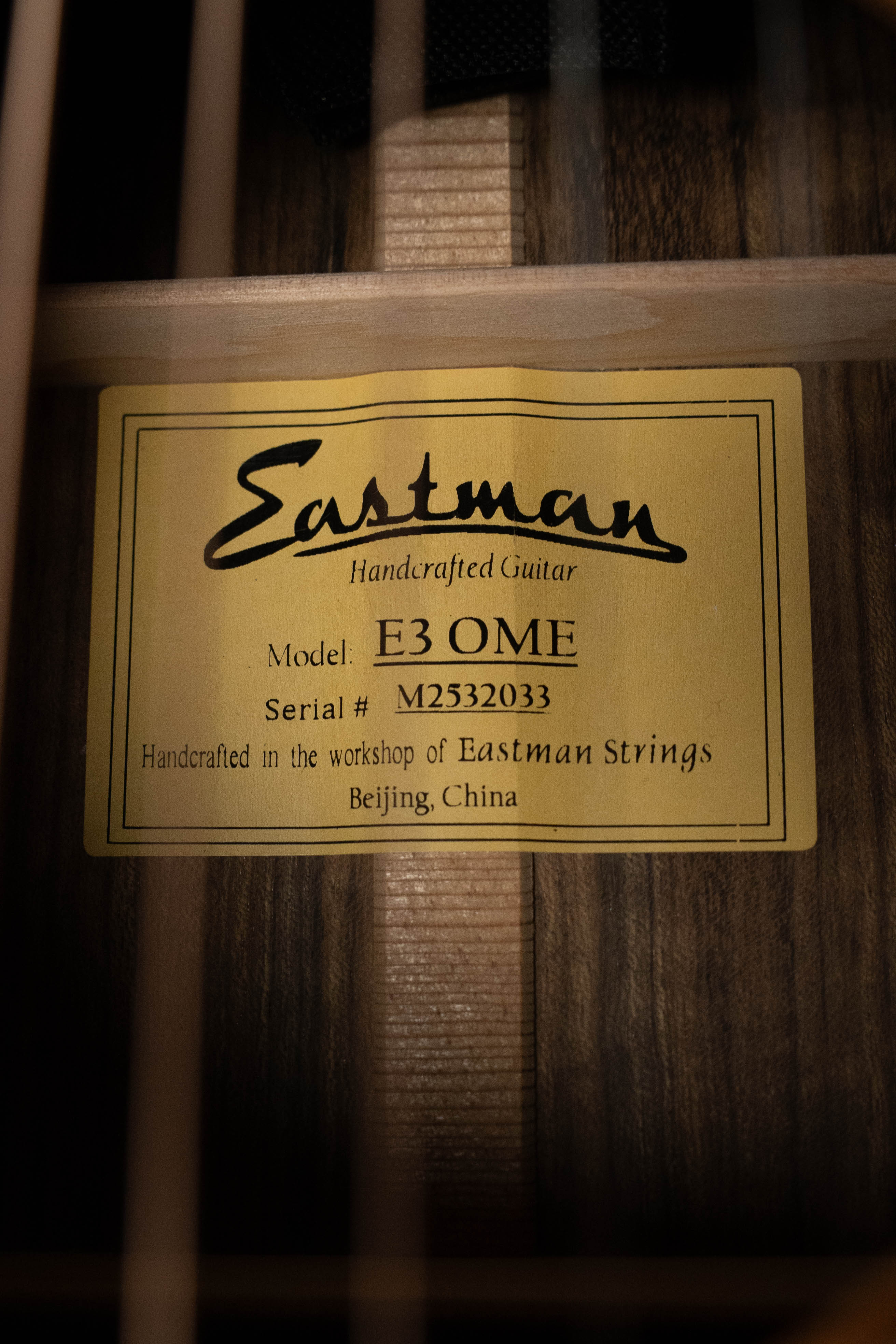 Eastman E3OME Sitka/Ovangkol Acoustic Guitar w/ Fishman Pickup #2033