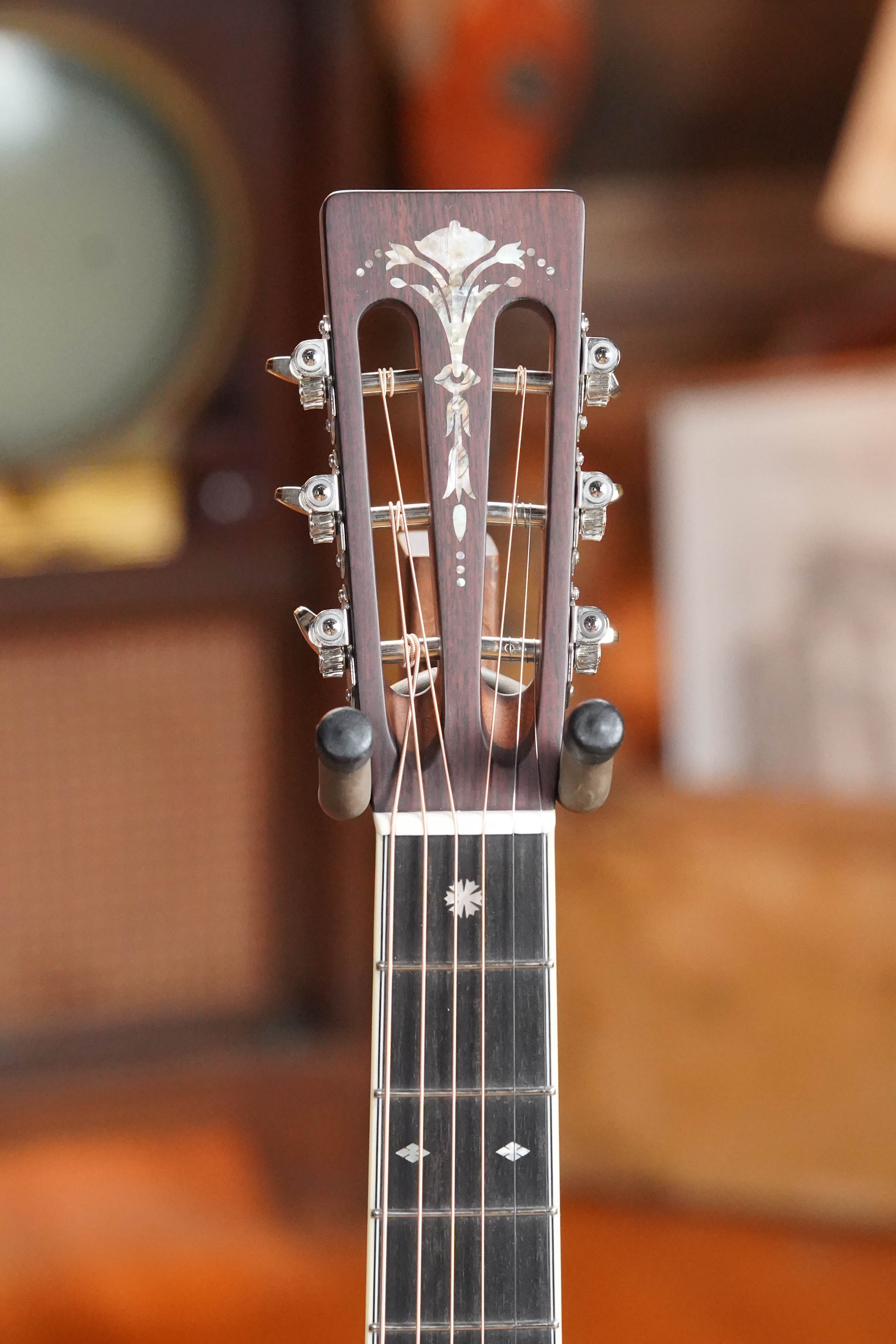 Eastman E40OO-MR-TC-SB AAA Grade Adirondack/Madagascar Rosewood Sunburst OO Acoustic Guitar #8266