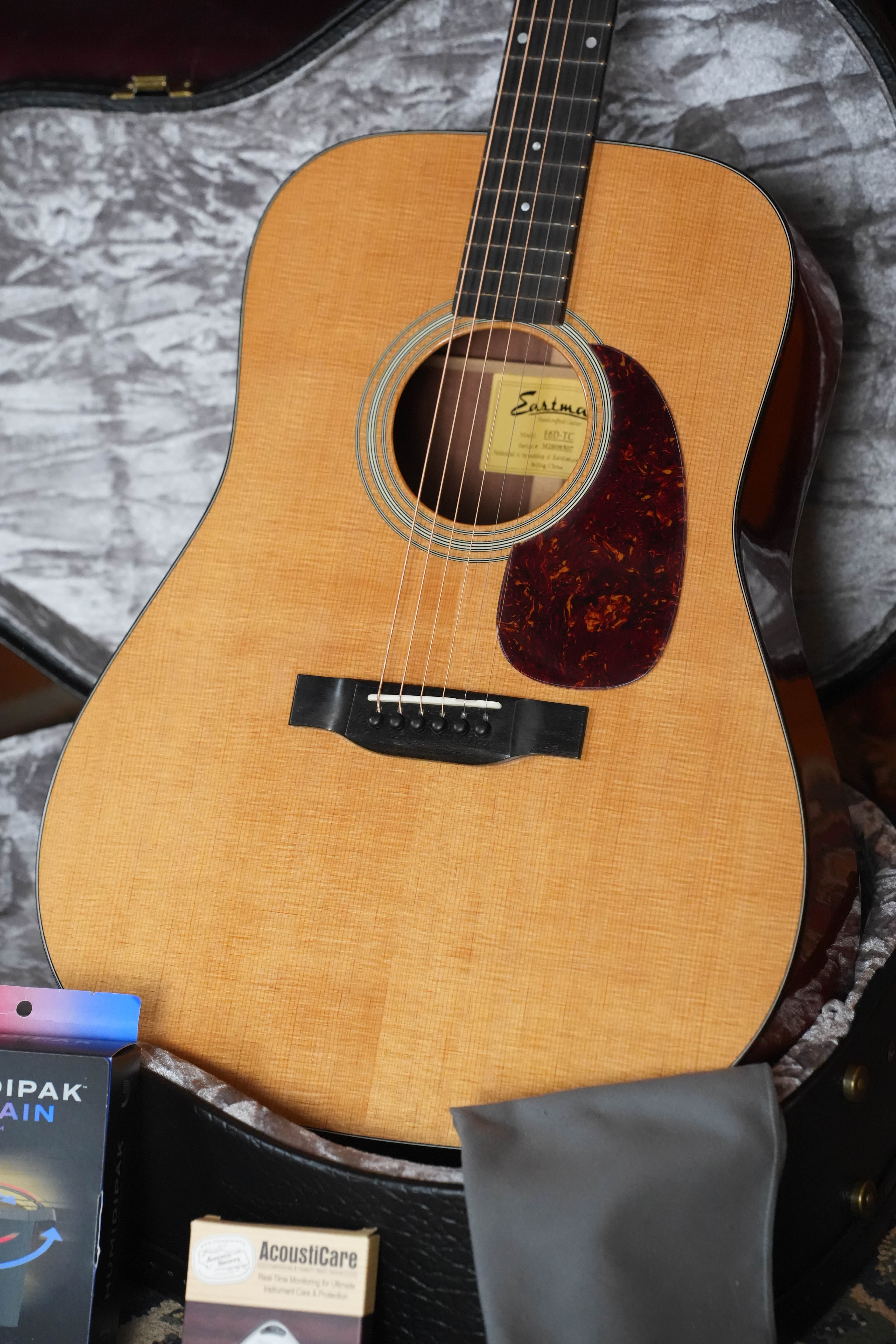 Eastman E6D-TC Dreadnought Acoustic Guitar #8507
