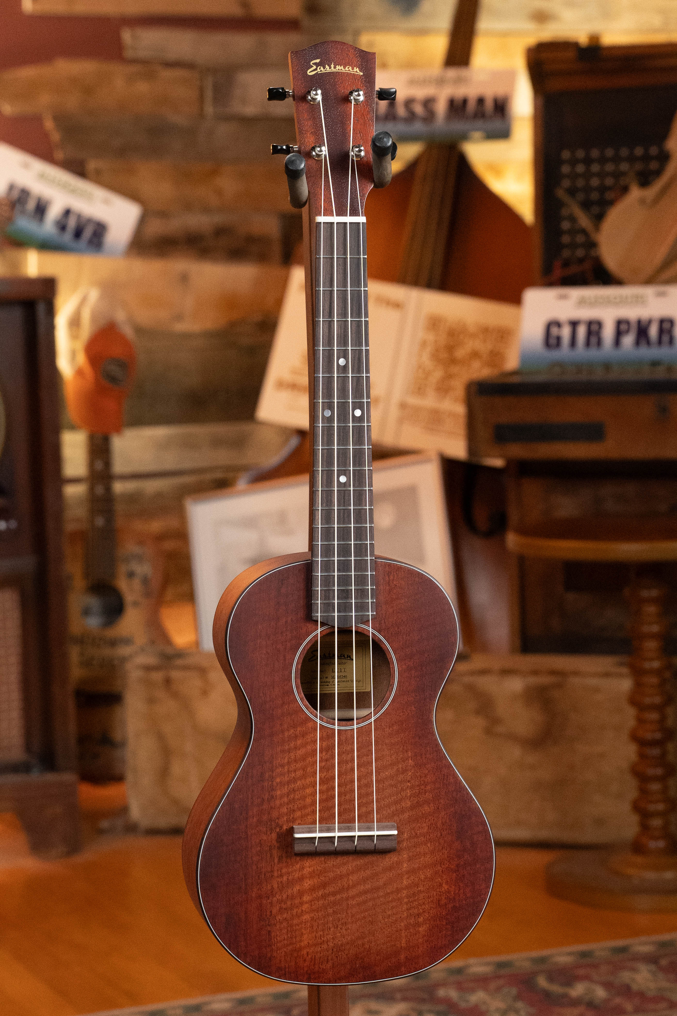 Eastman EU1-T All Solid Mahogany Tenor Ukulele #6546