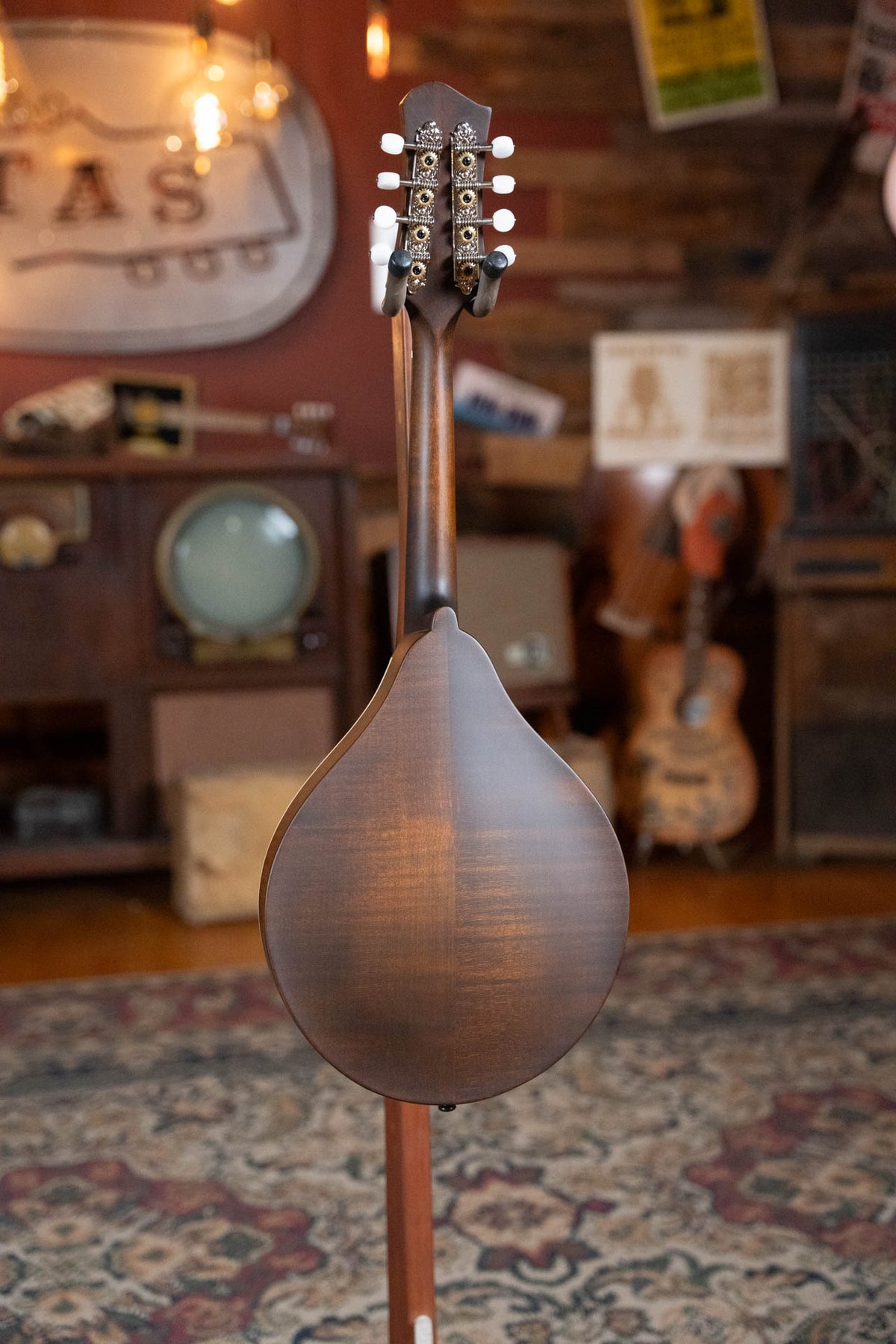 Eastman MD305 A-Style Hand-Carved Mandolin #2735