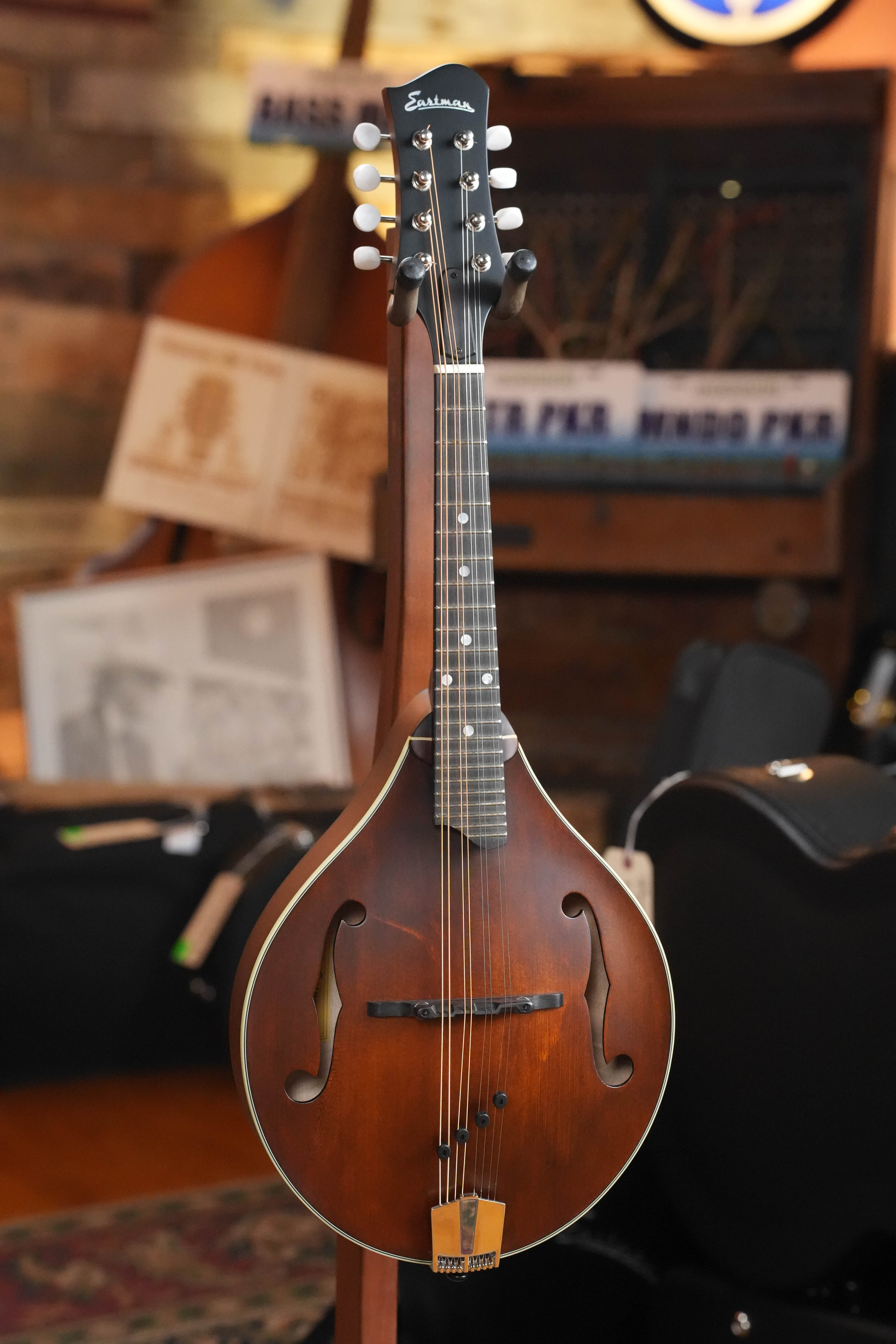 Eastman MD305 A-Style Hand-Carved Mandolin #4479