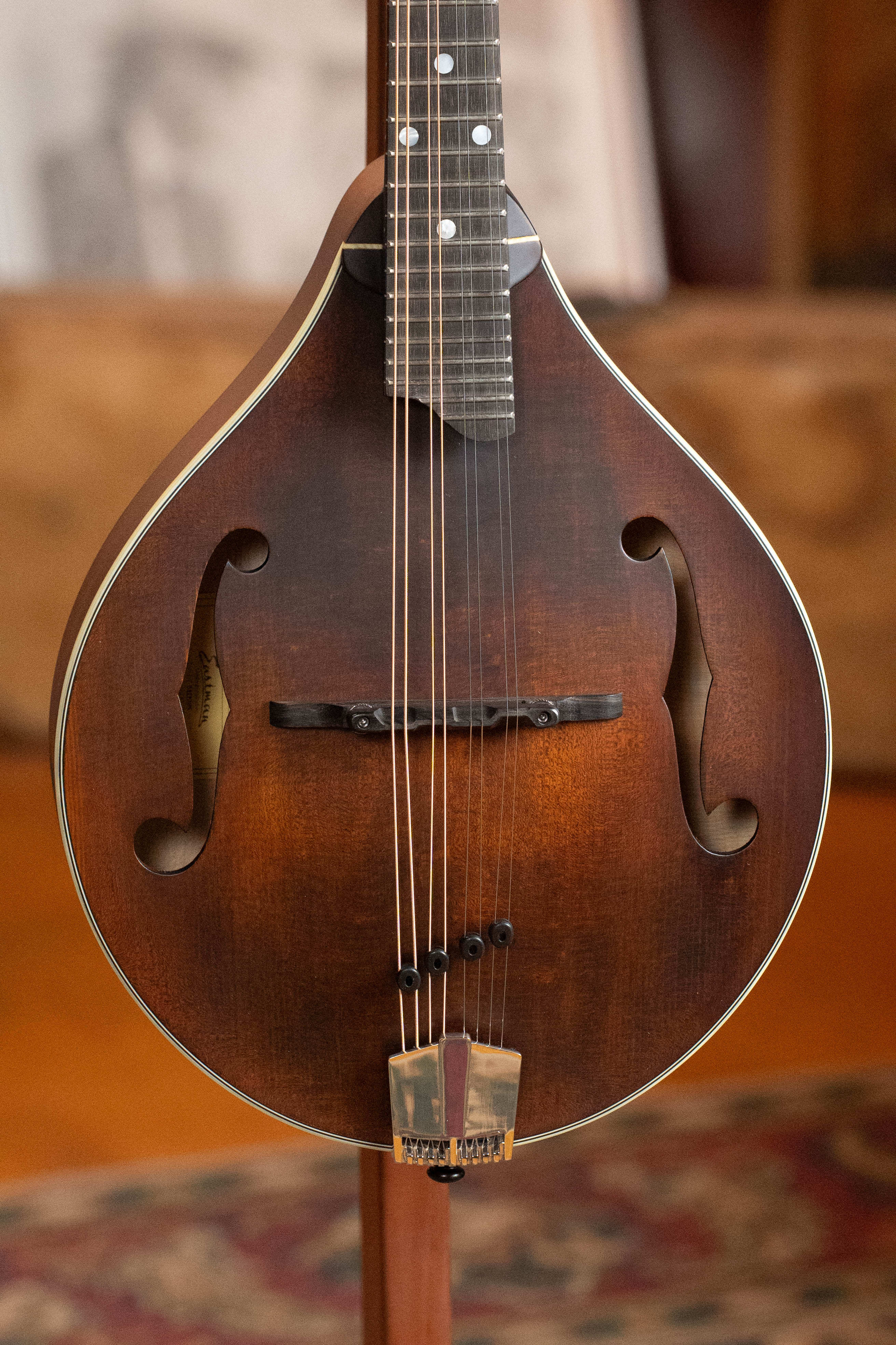 Eastman MD305 Spruce/Maple A-Style Hand-Carved Mandolin #3318