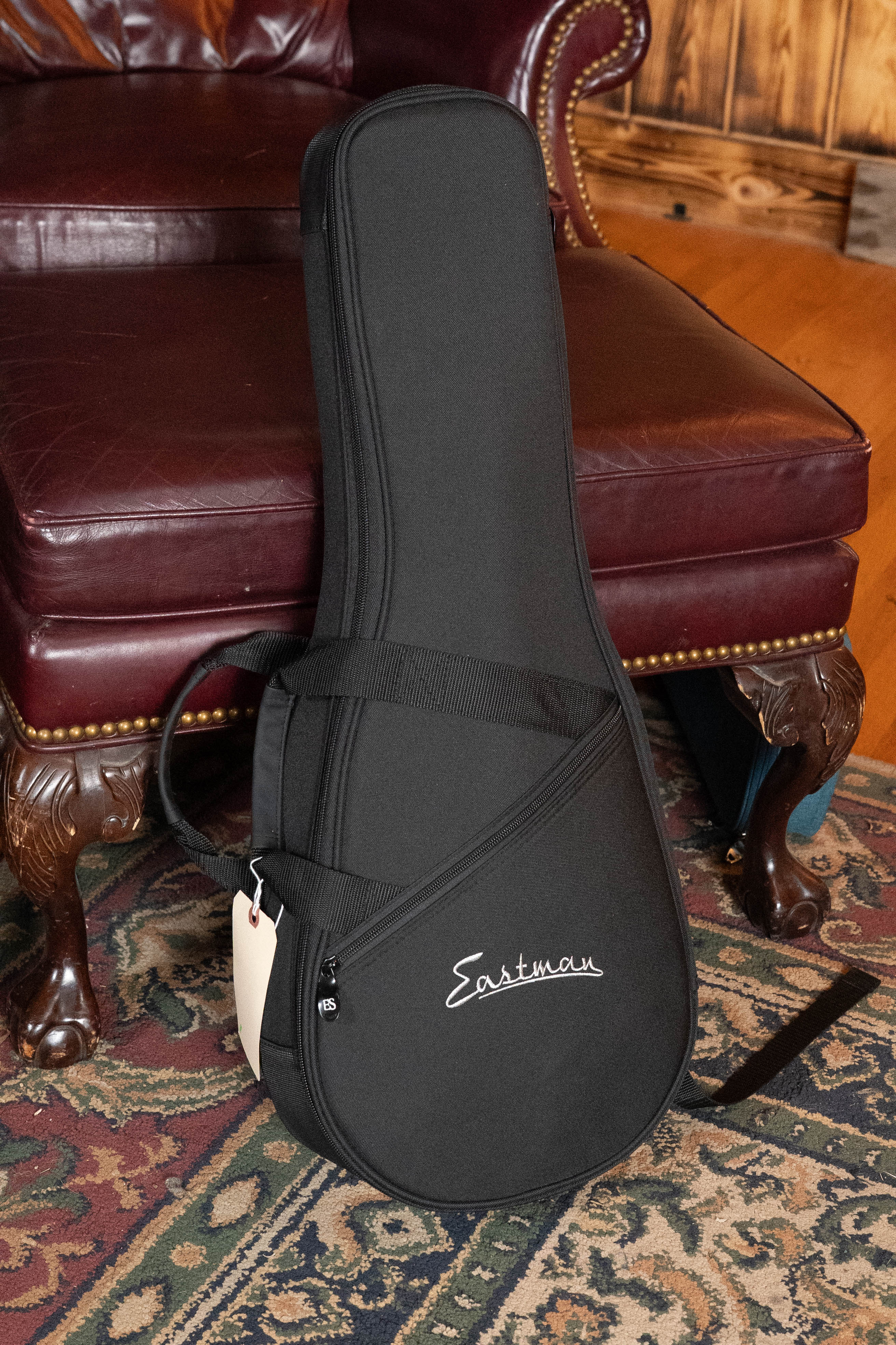 Eastman MD305 Spruce/Maple A-Style Hand-Carved Mandolin #3319