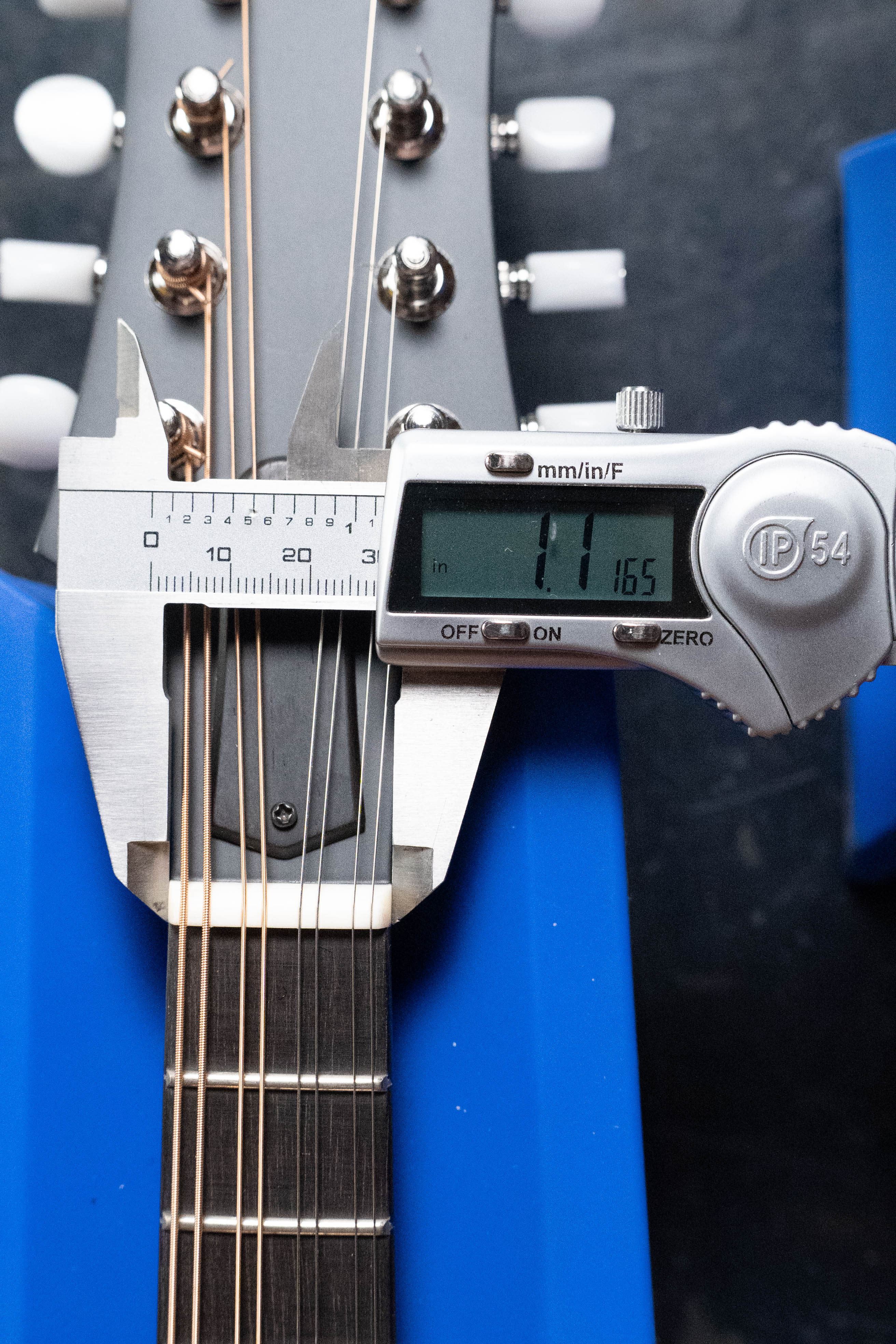 Eastman MD305 Spruce/Maple A-Style Hand-Carved Mandolin #3522