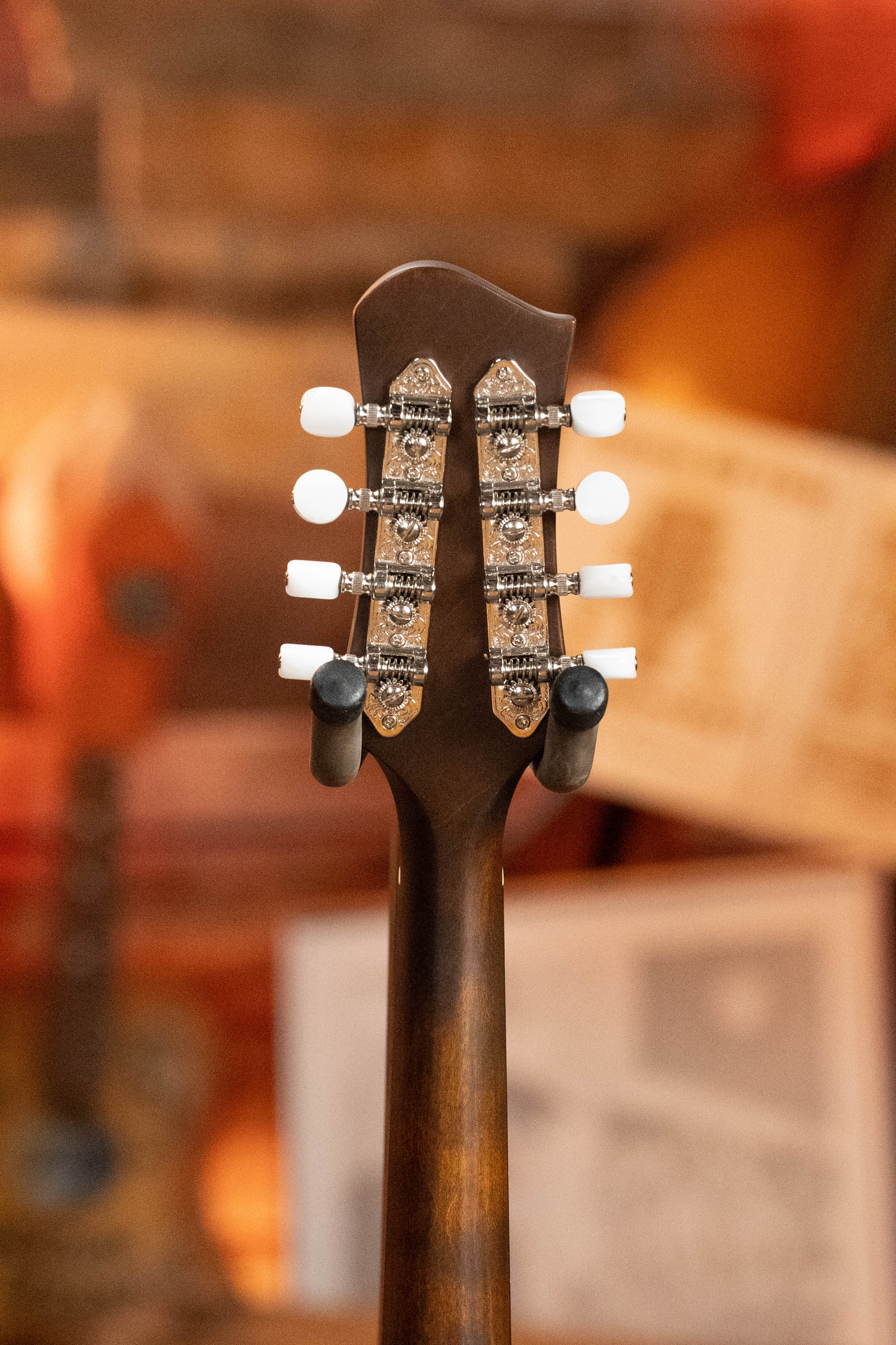 Eastman MD305 Spruce/Maple A-Style Hand-Carved Mandolin #3574