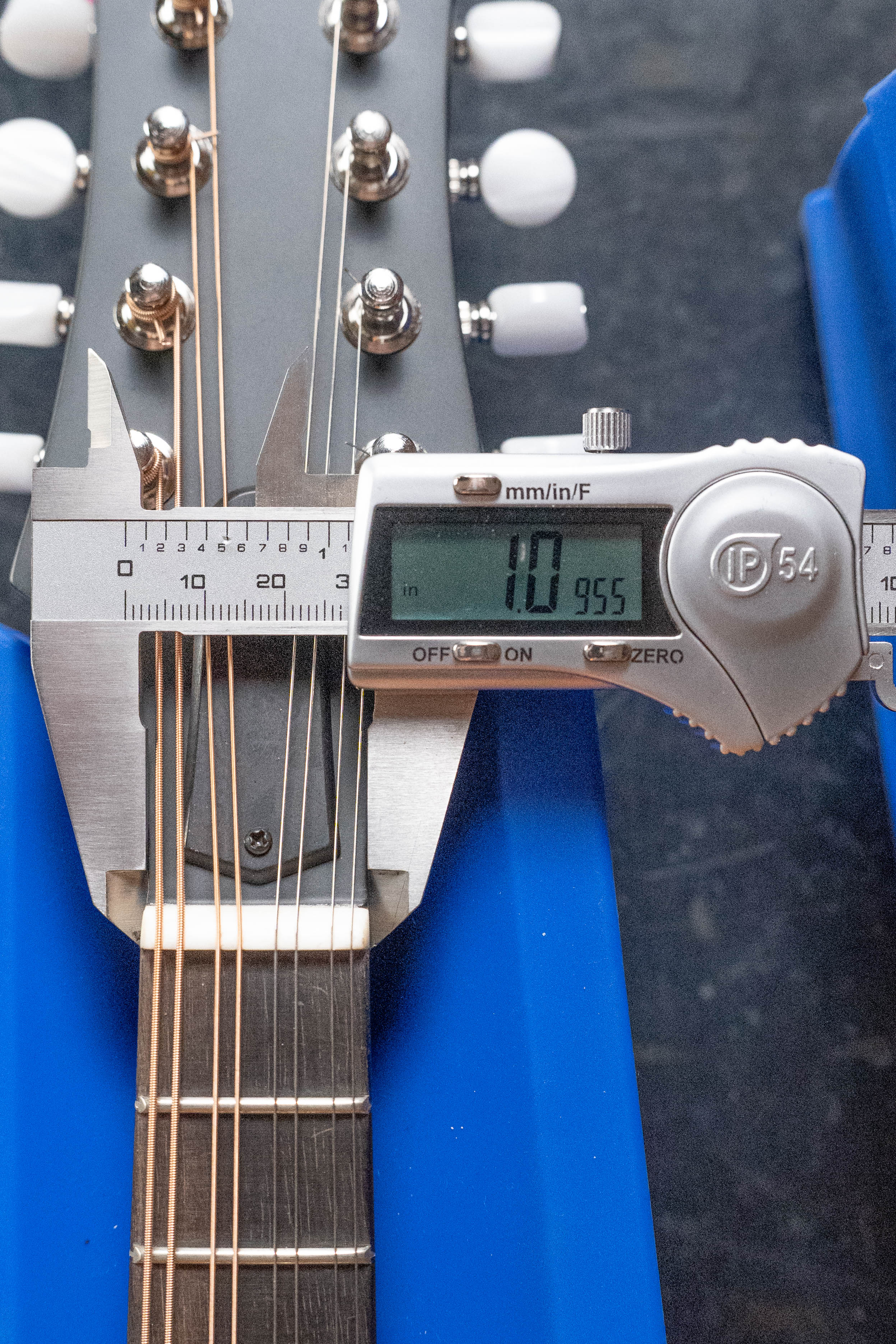 Eastman MD305 Spruce/Maple A-Style Hand-Carved Mandolin #3574