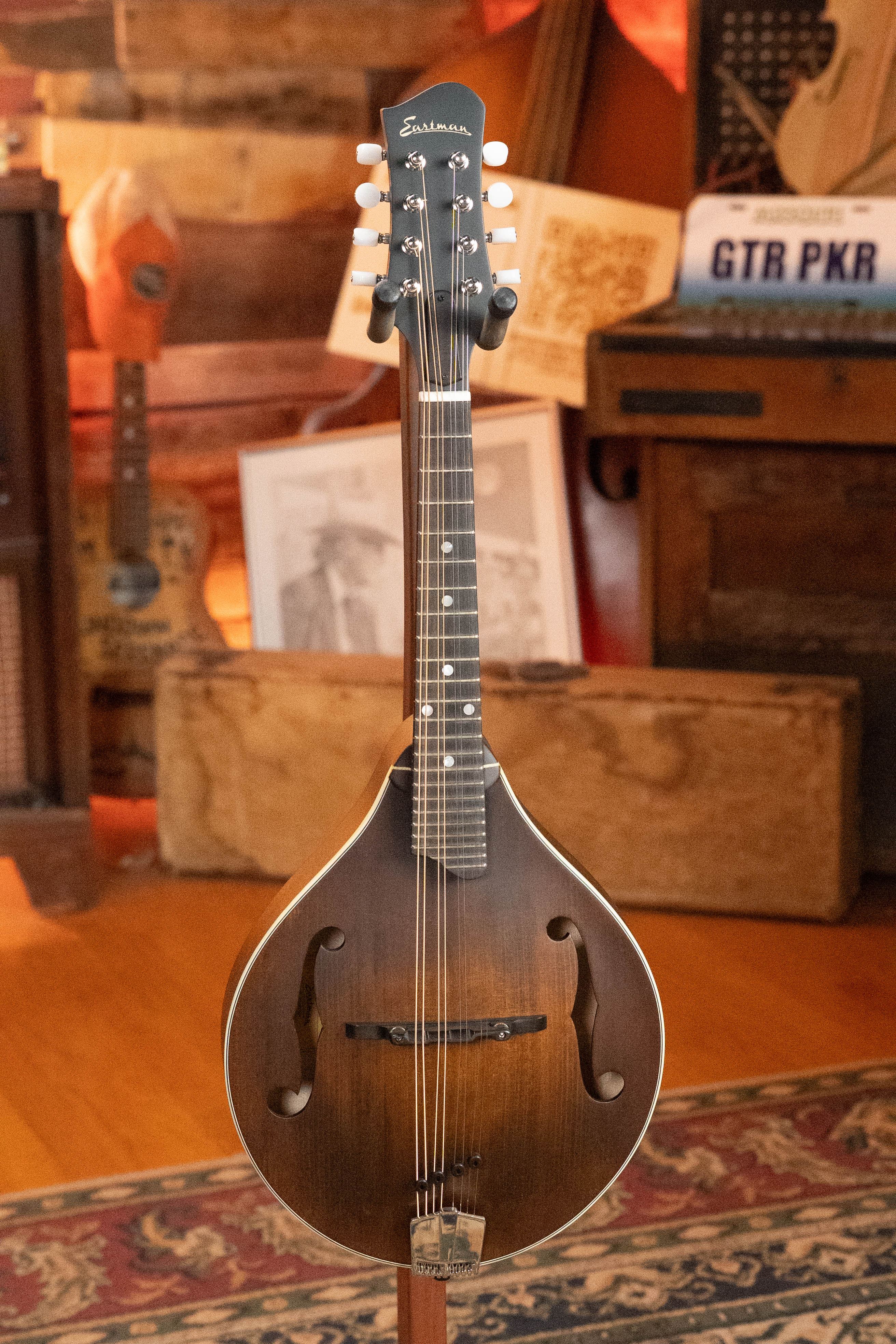 Eastman MD305 Spruce/Maple A-Style Hand-Carved Mandolin #3574