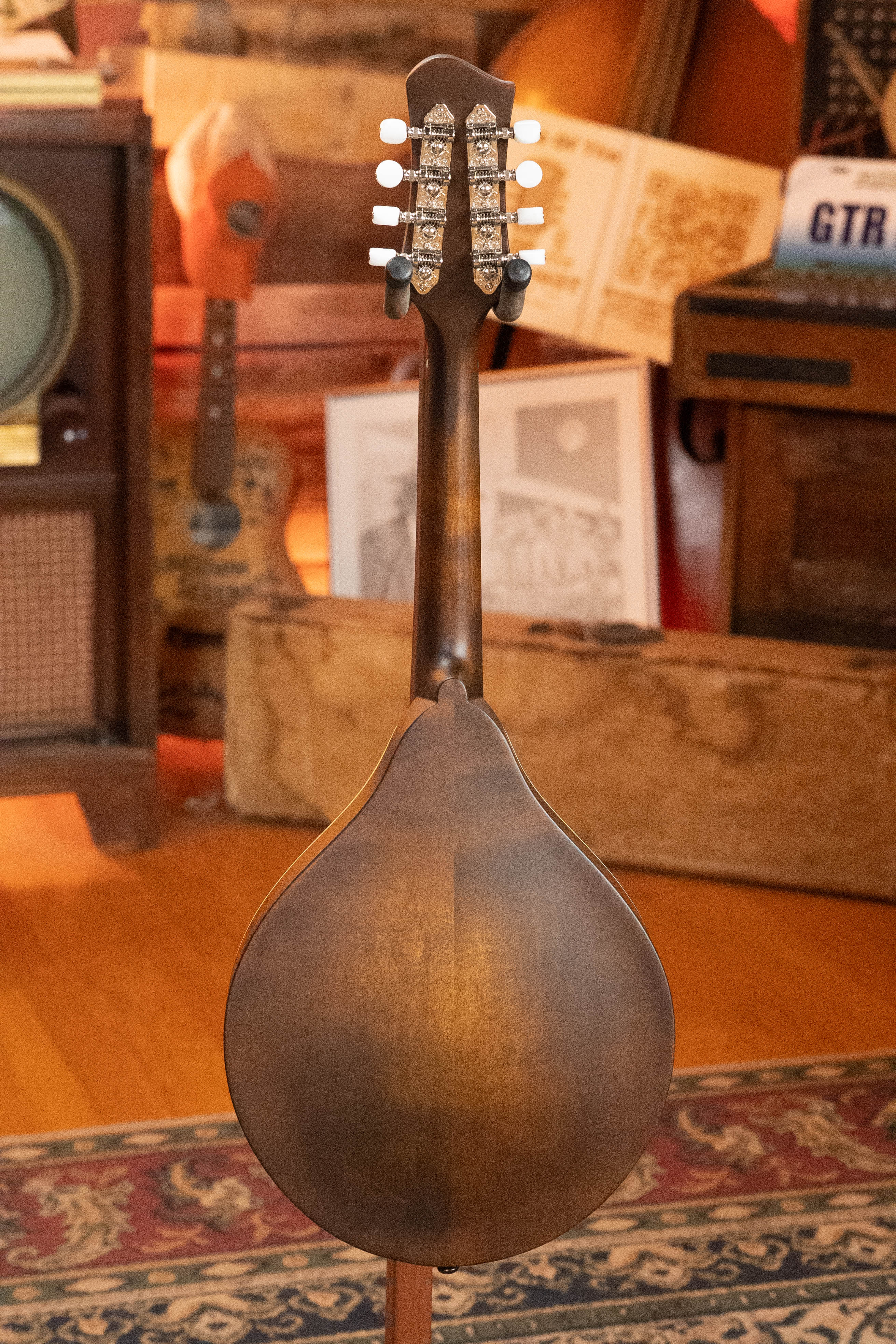 Eastman MD305 Spruce/Maple A-Style Hand-Carved Mandolin #3574