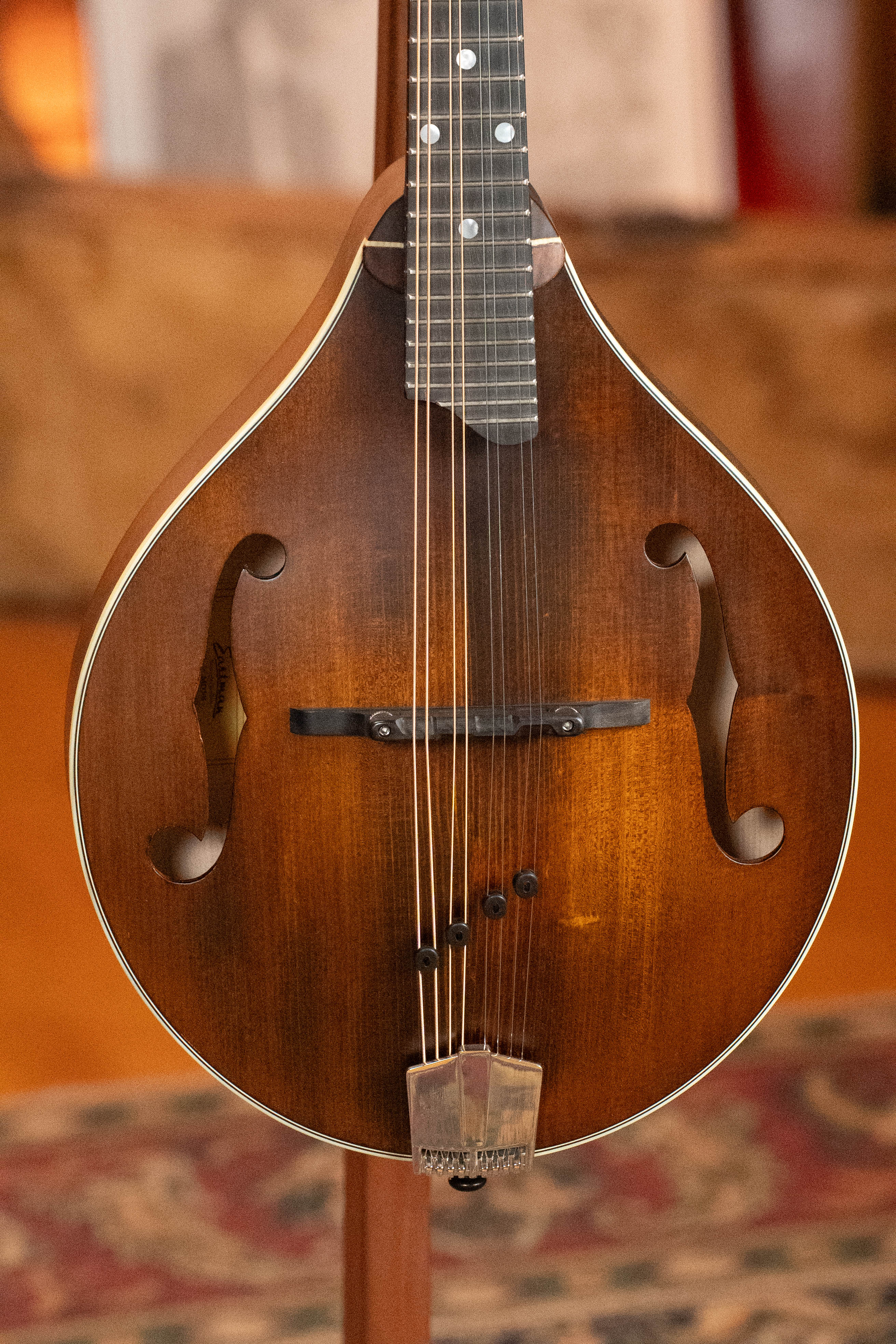 Eastman MD305 Spruce/Maple A-Style Hand-Carved Mandolin #3588