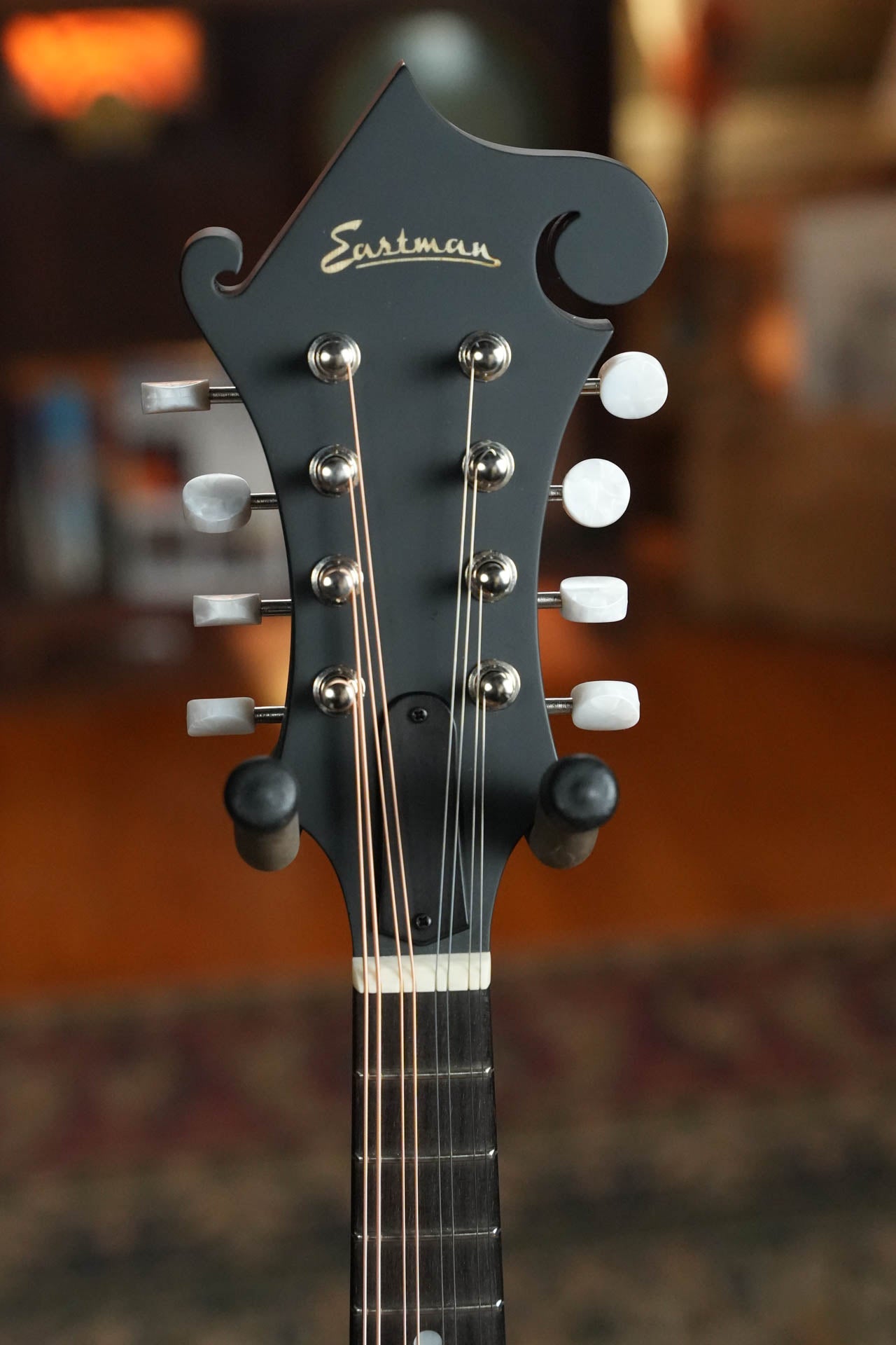 Eastman MD314 Spruce/Maple F-Style Oval Hole Mandolin #3716