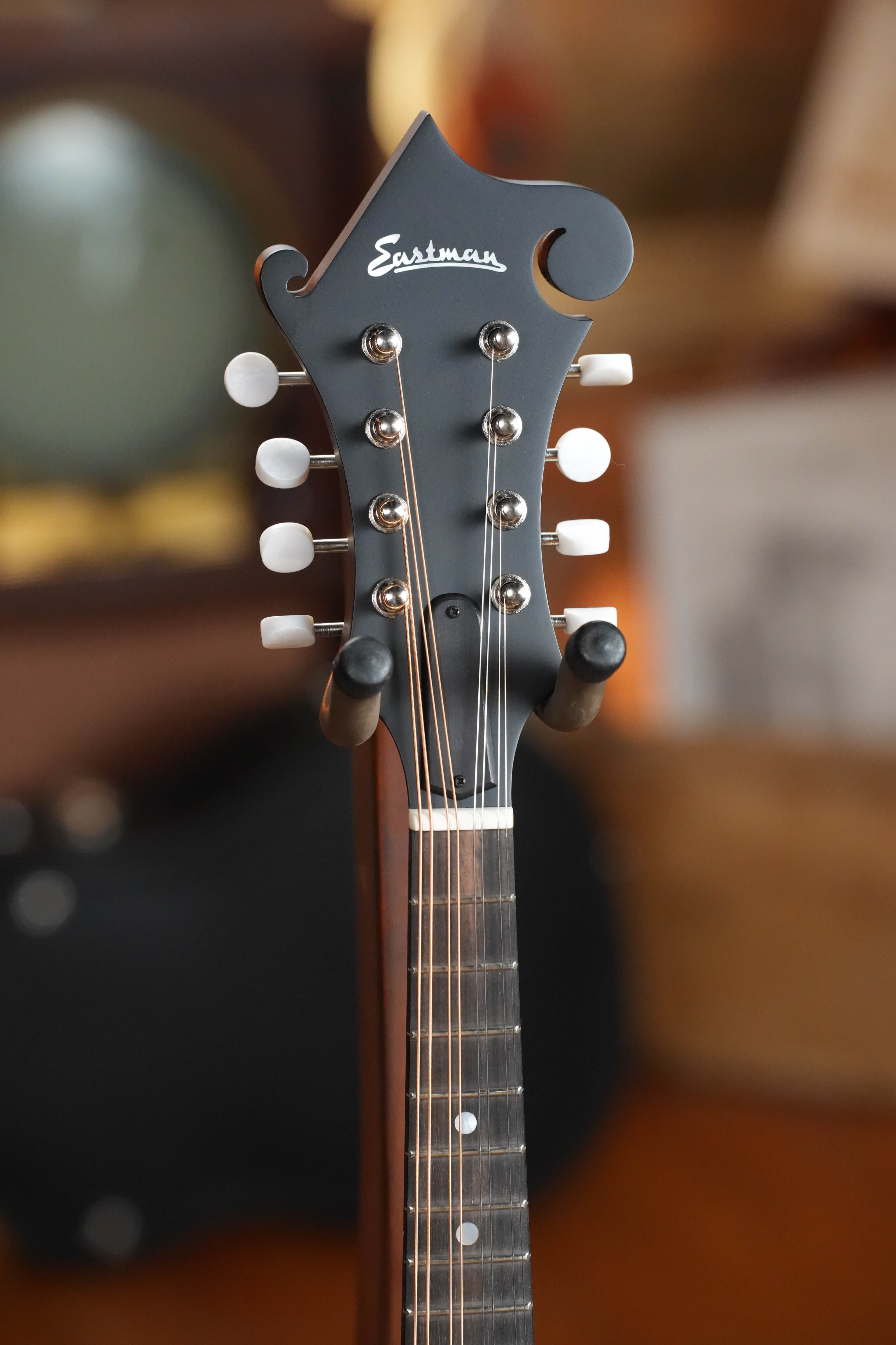 Eastman MD315 F-Style Hand-Carved Mandolin #0111