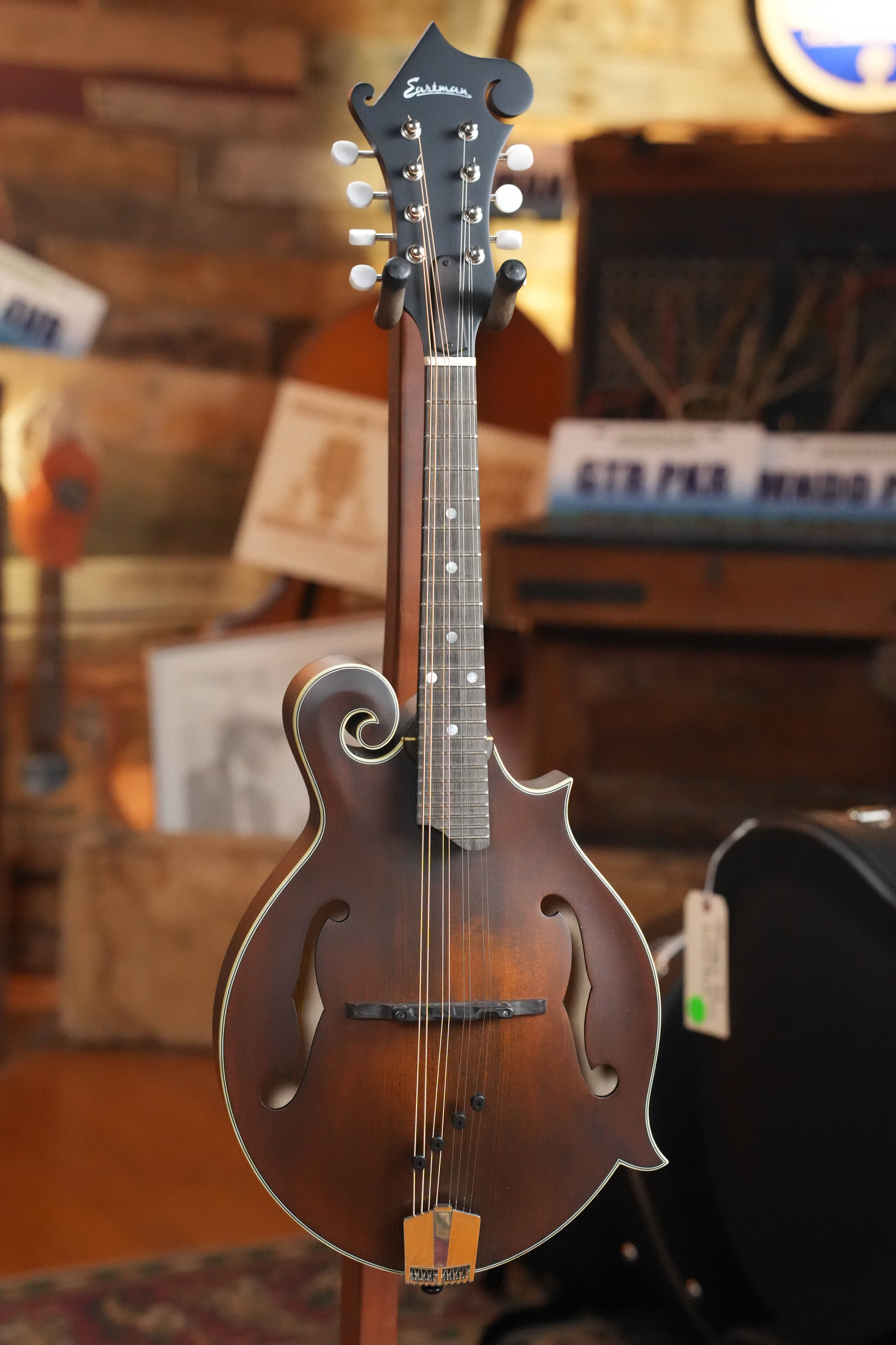 Eastman MD315 F-Style Hand-Carved Mandolin #0332