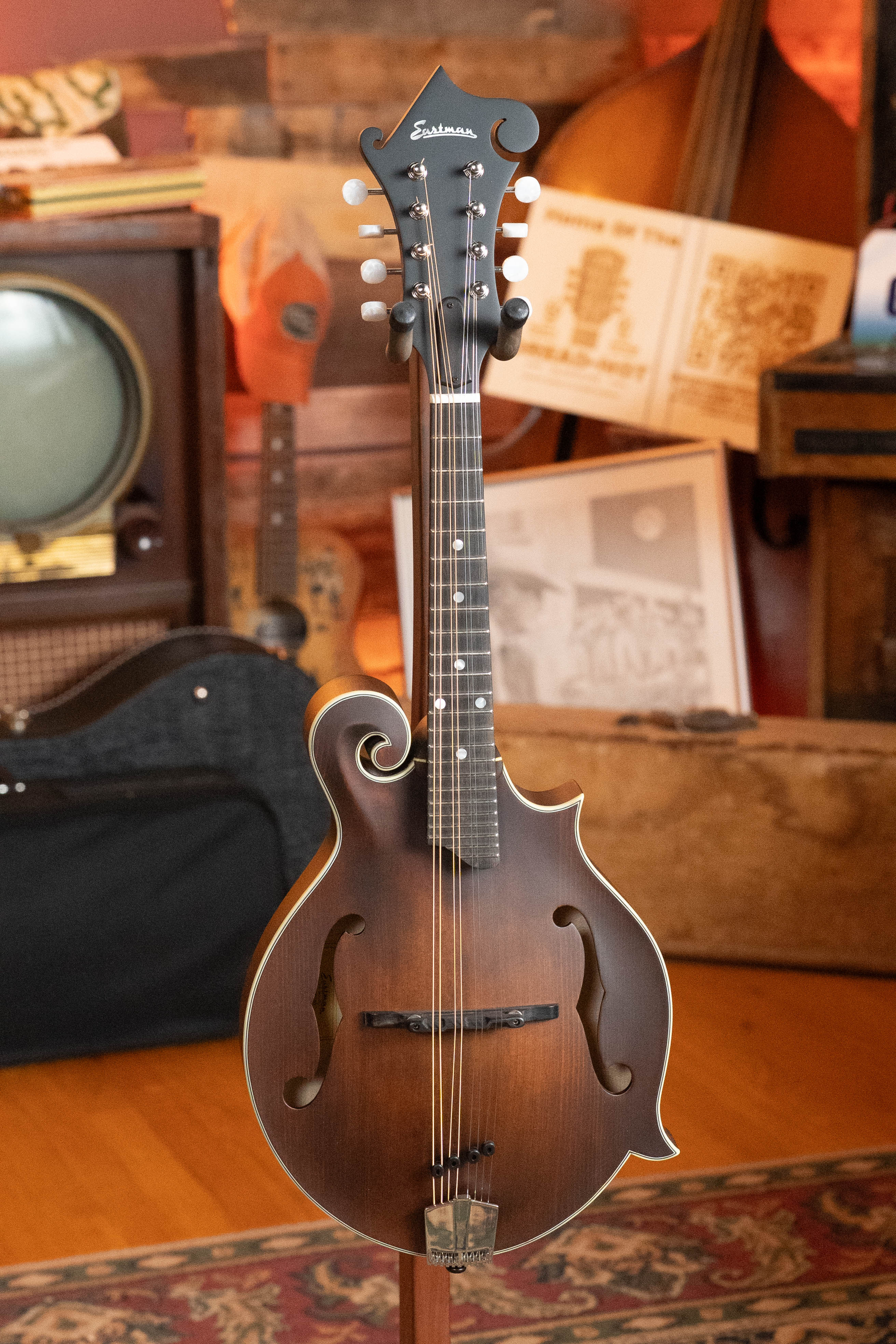 Eastman MD315 F-Style Hand-Carved Mandolin #0905