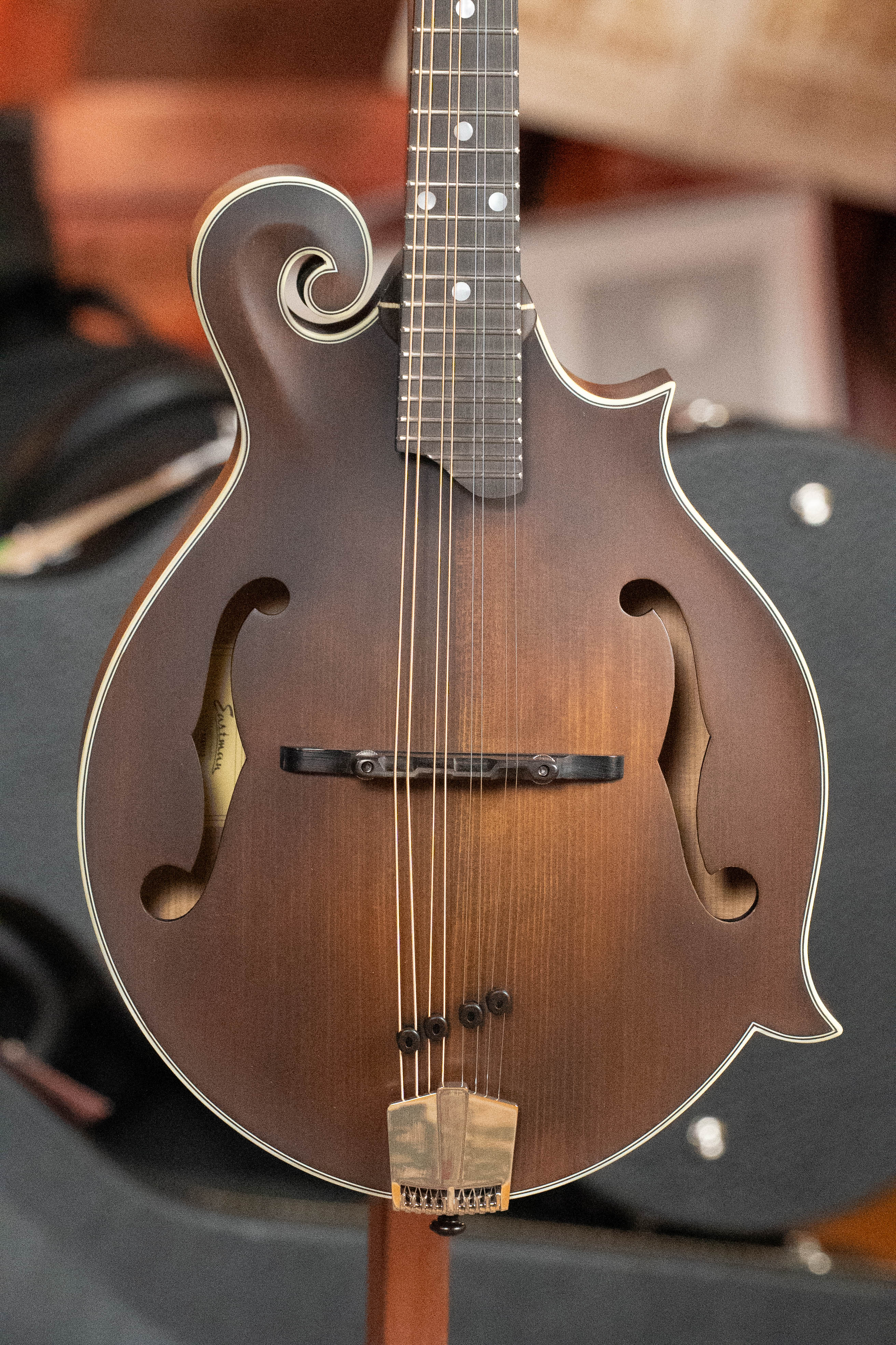 Eastman MD315 F-Style Hand-Carved Mandolin #0909