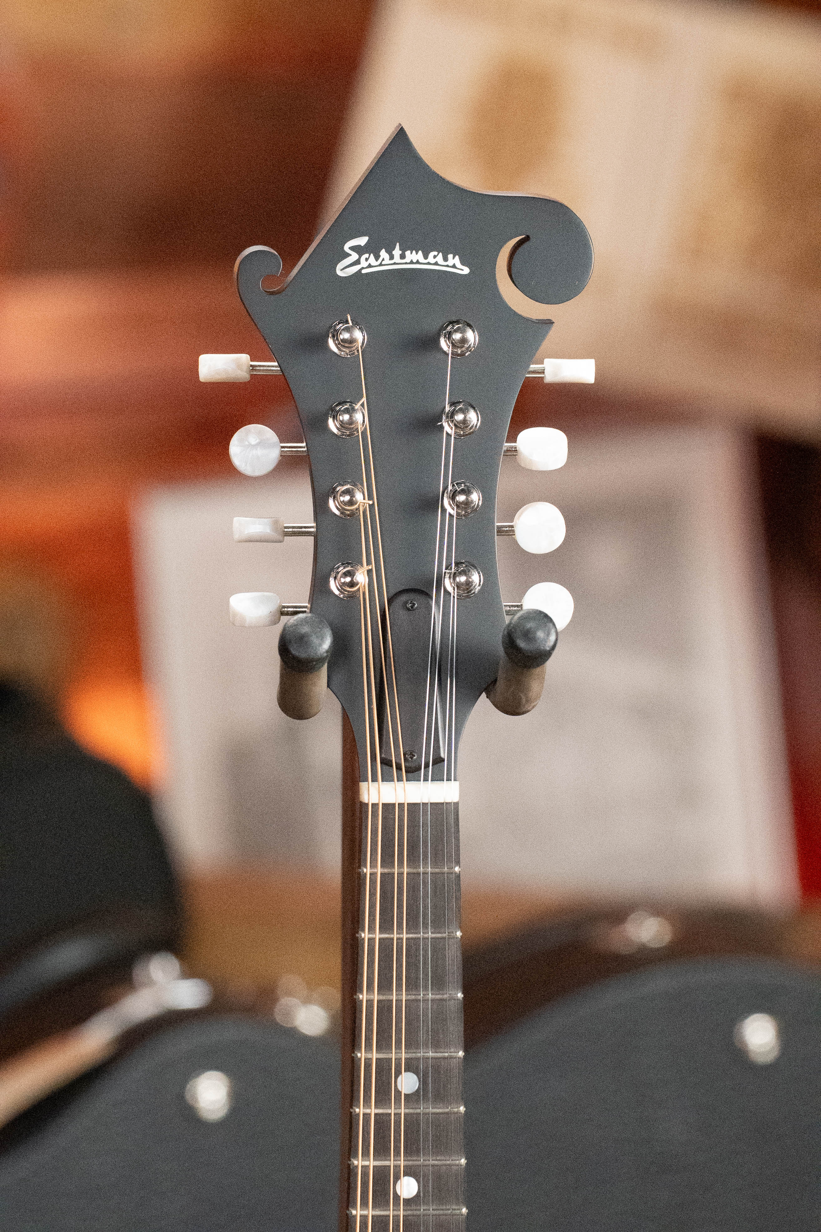 Eastman MD315 F-Style Hand-Carved Mandolin #0909