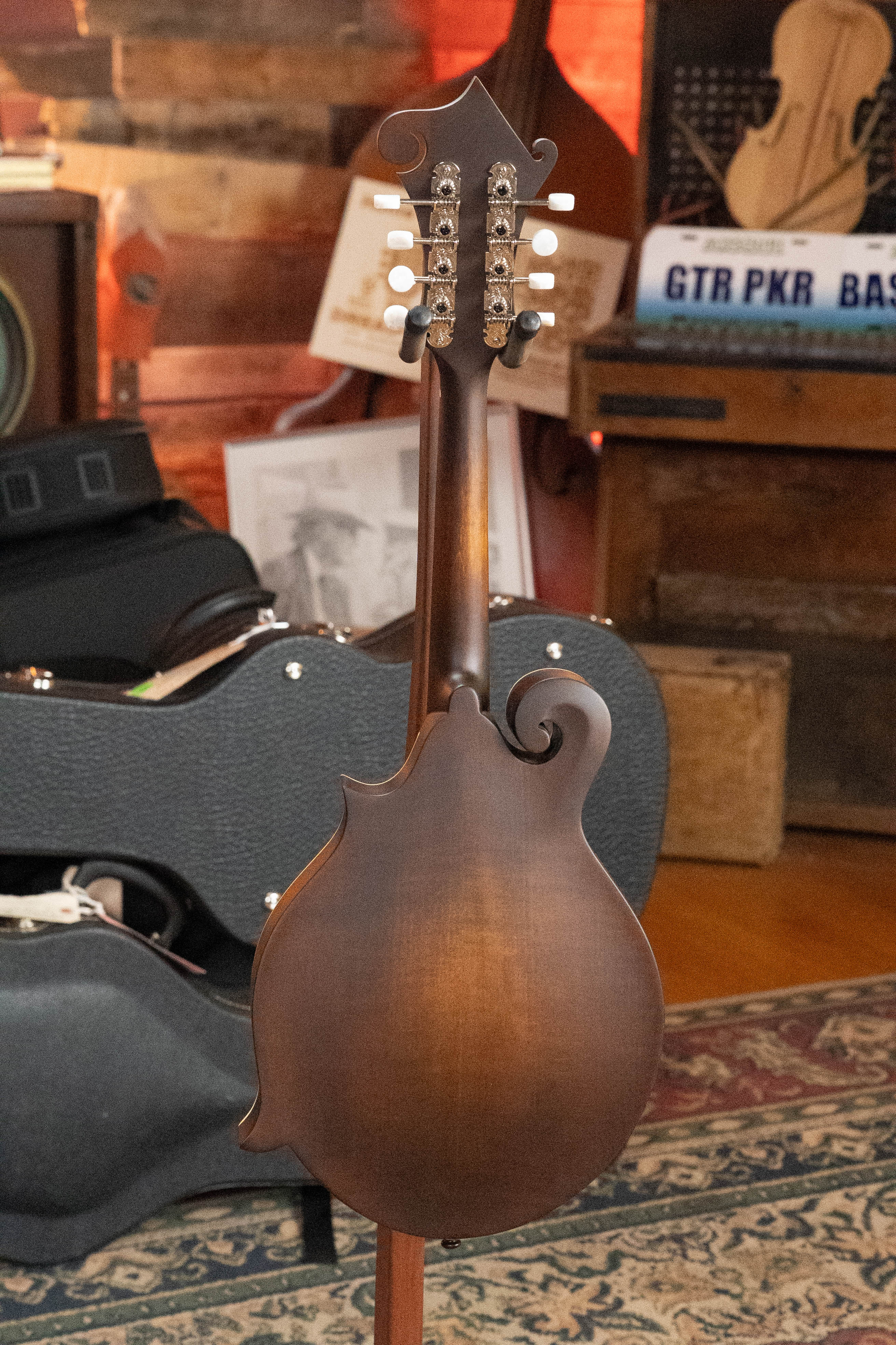 Eastman MD315 F-Style Hand-Carved Mandolin #0909