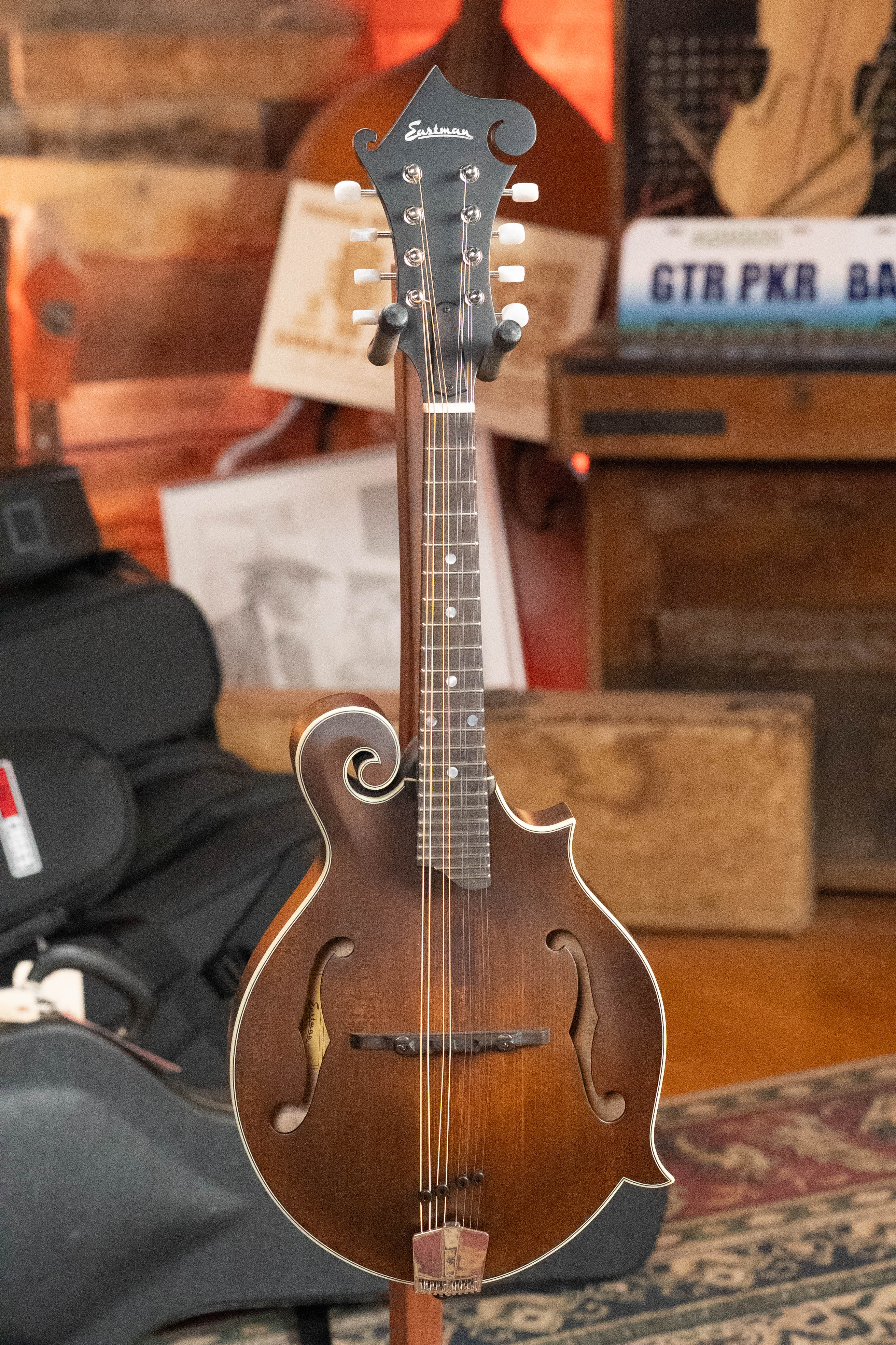 Eastman MD315 F-Style Hand-Carved Mandolin #2229