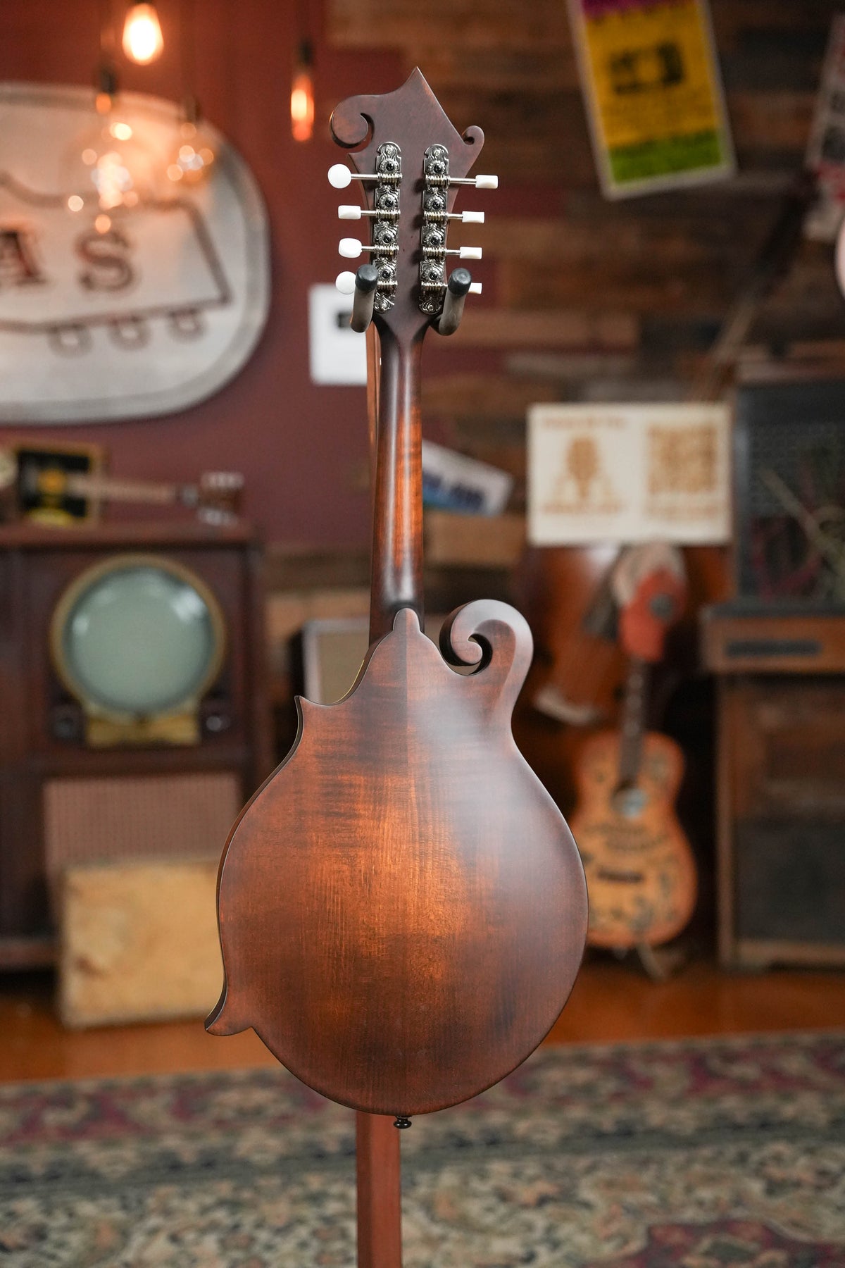 Eastman MD315 F-Style Hand-Carved Mandolin #6017