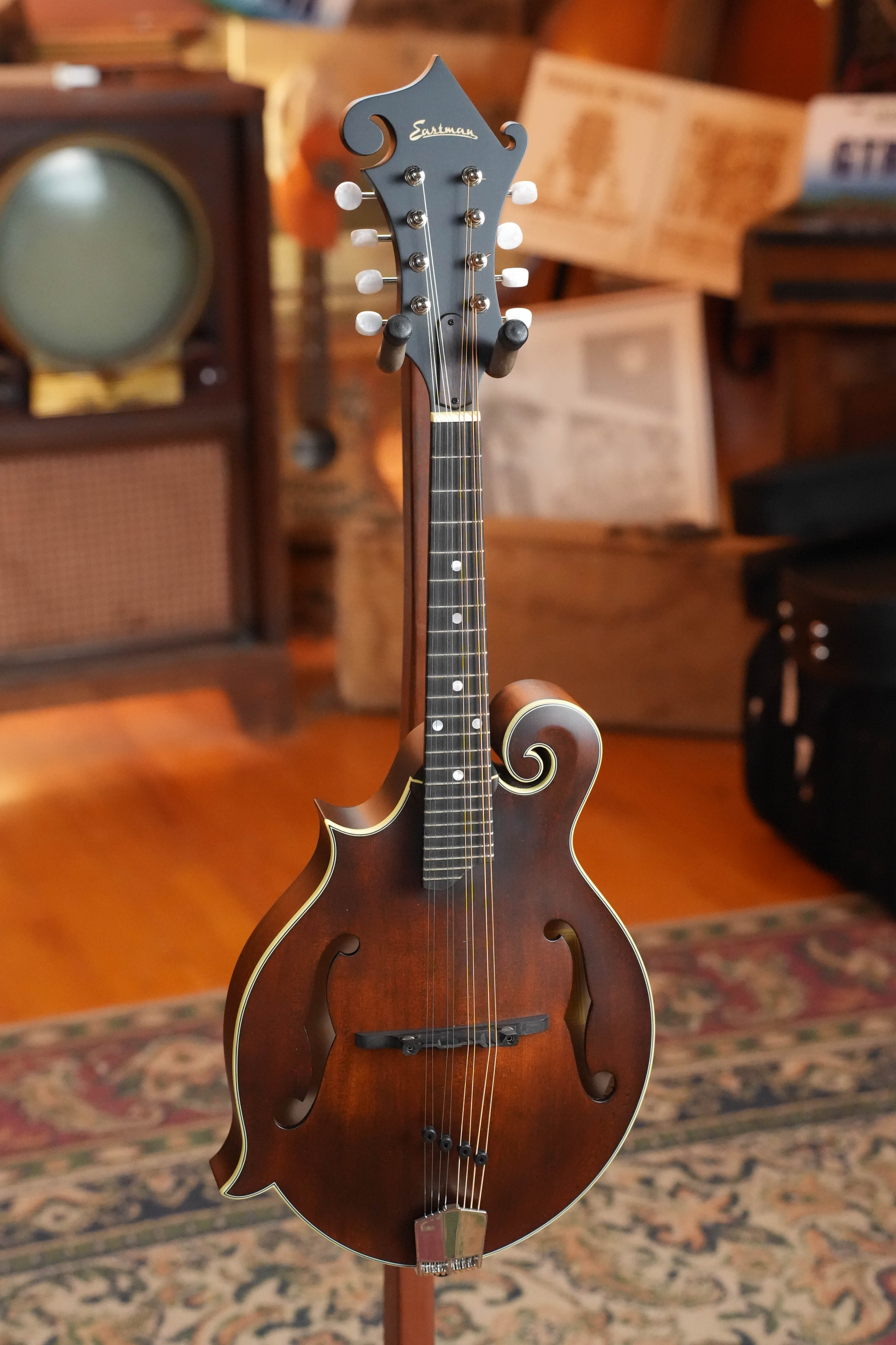 Eastman MD315L *Left-Handed* Spruce/Maple F-Style Hand-Carved Mandolin #3427