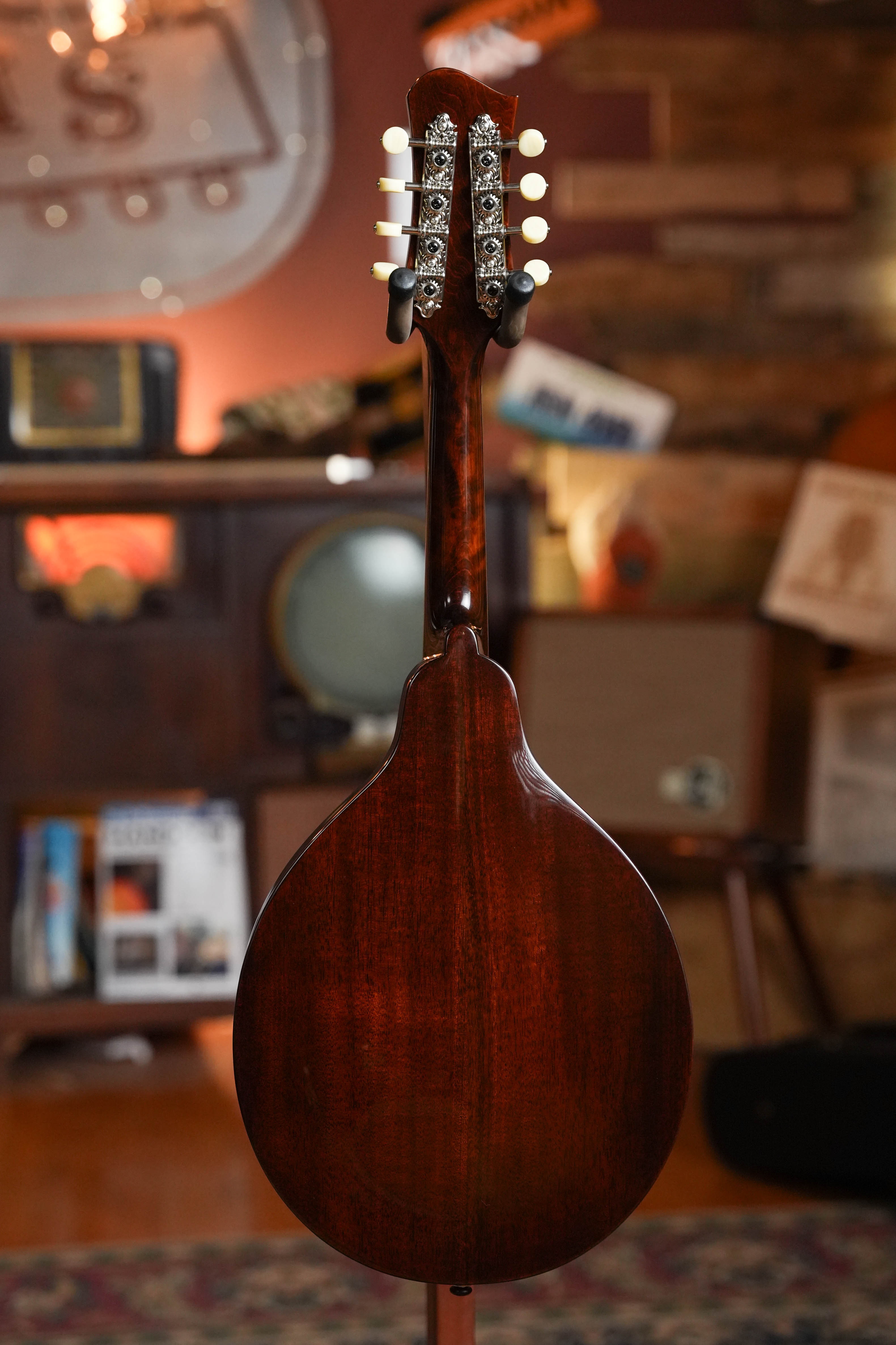 Eastman MD404-BK Black Top Oval Hole A-Style Mandolin #5875